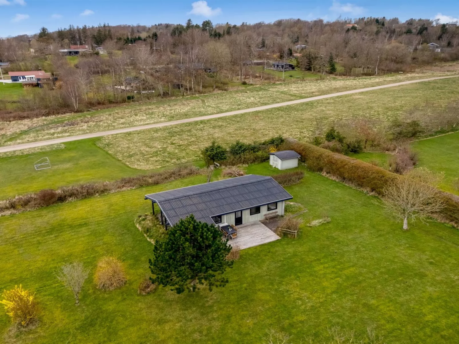 "Jule" - 1.3km to the fjord-Buiten