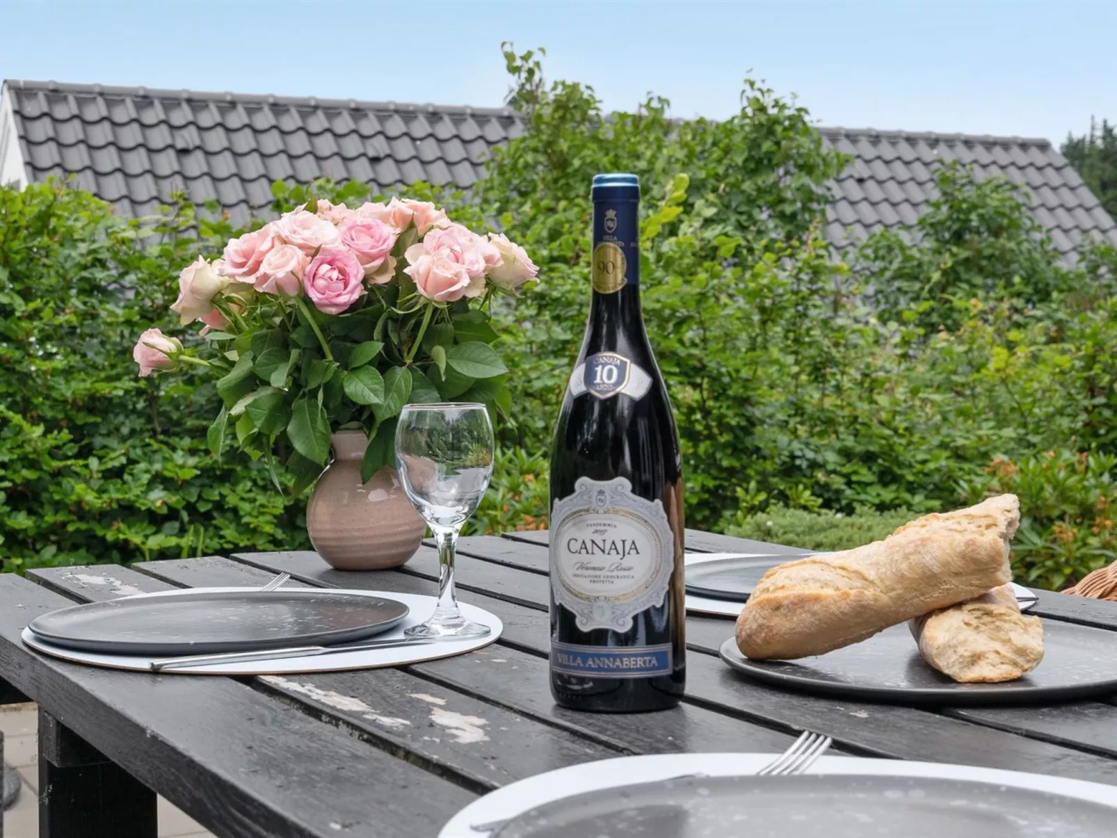 "Jörgen" - 100m from the sea-Buiten