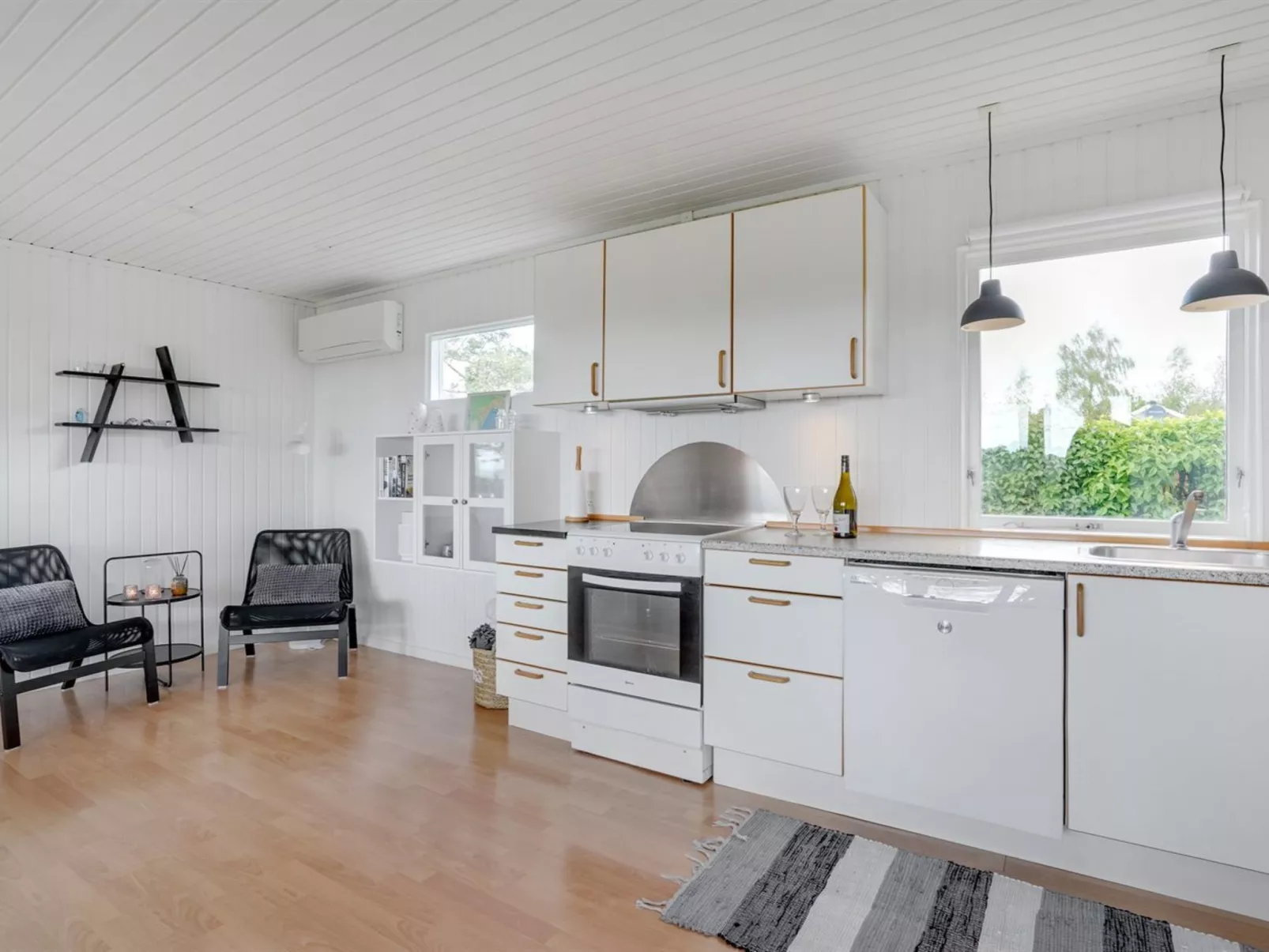 "Francis" - 300m from the sea-Binnen