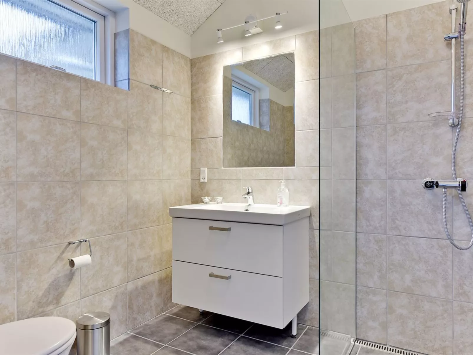 "Sada" - 12km from the sea-Binnen