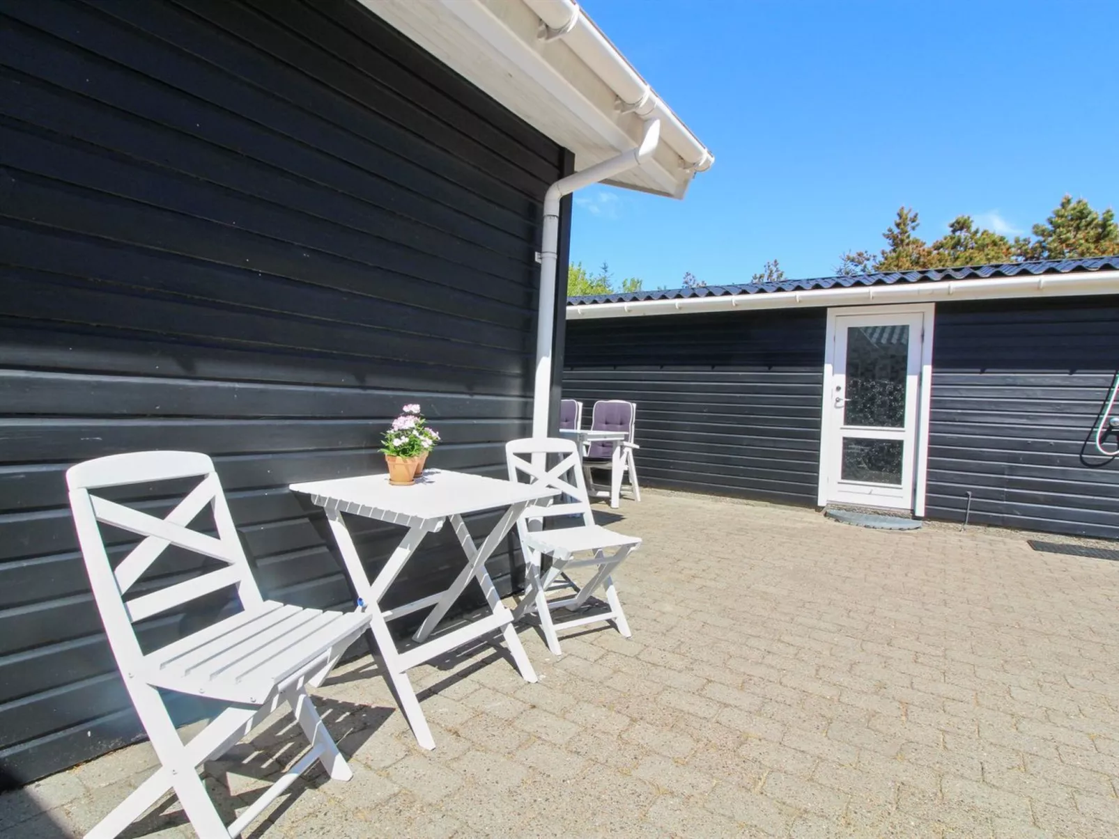 "Hillmari" - 200m from the sea-Buiten