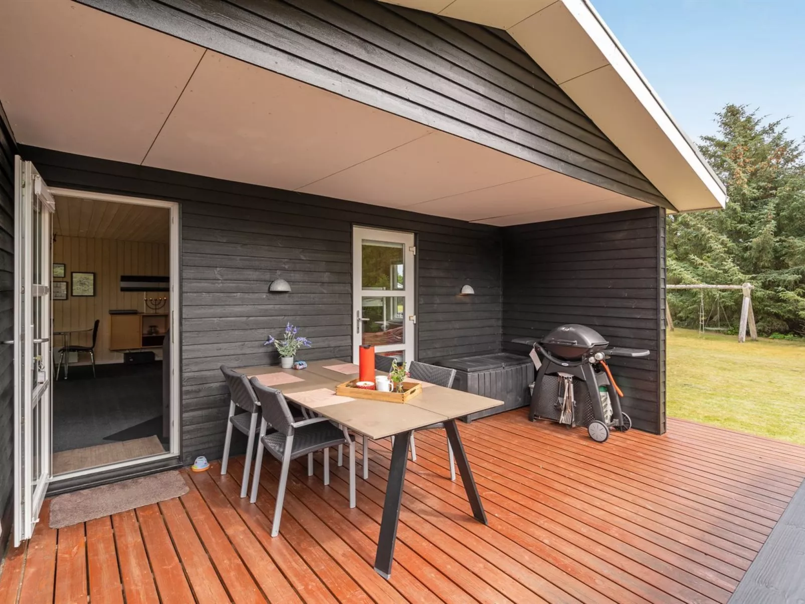 "Akkar" - 1.8km from the sea-Buiten