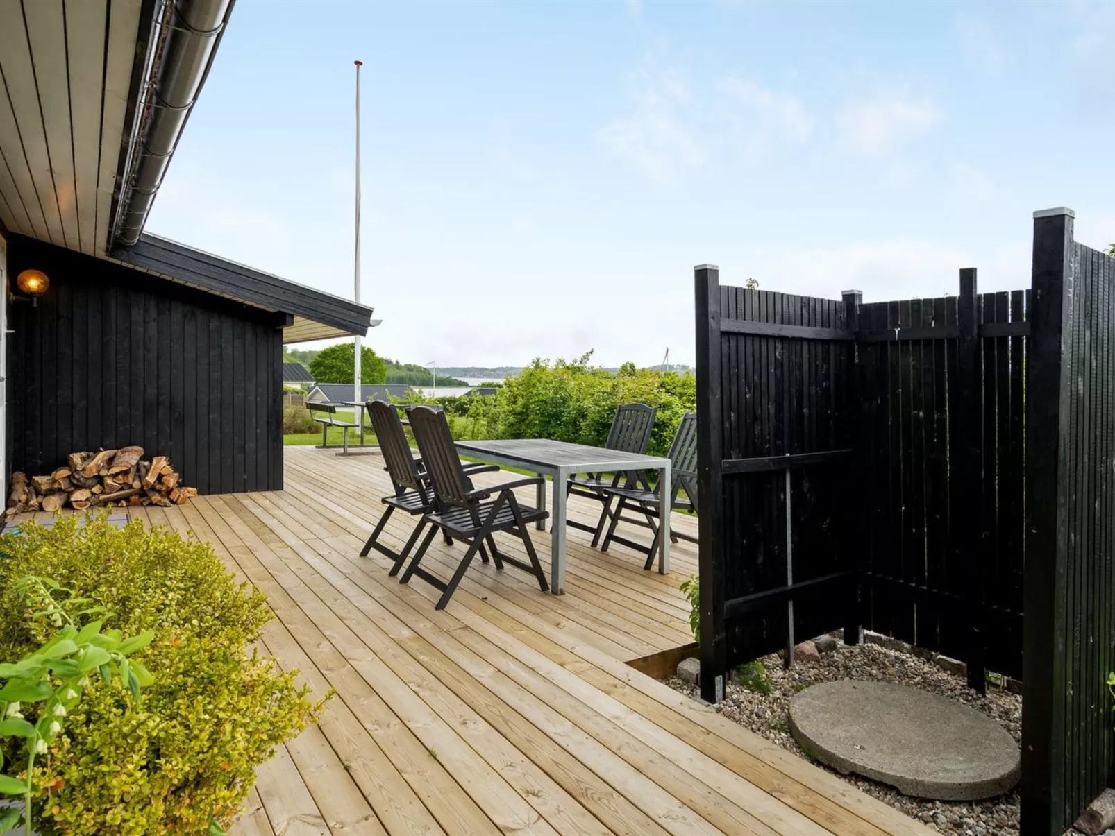 "Stiane" - 100m to the fjord-Buiten