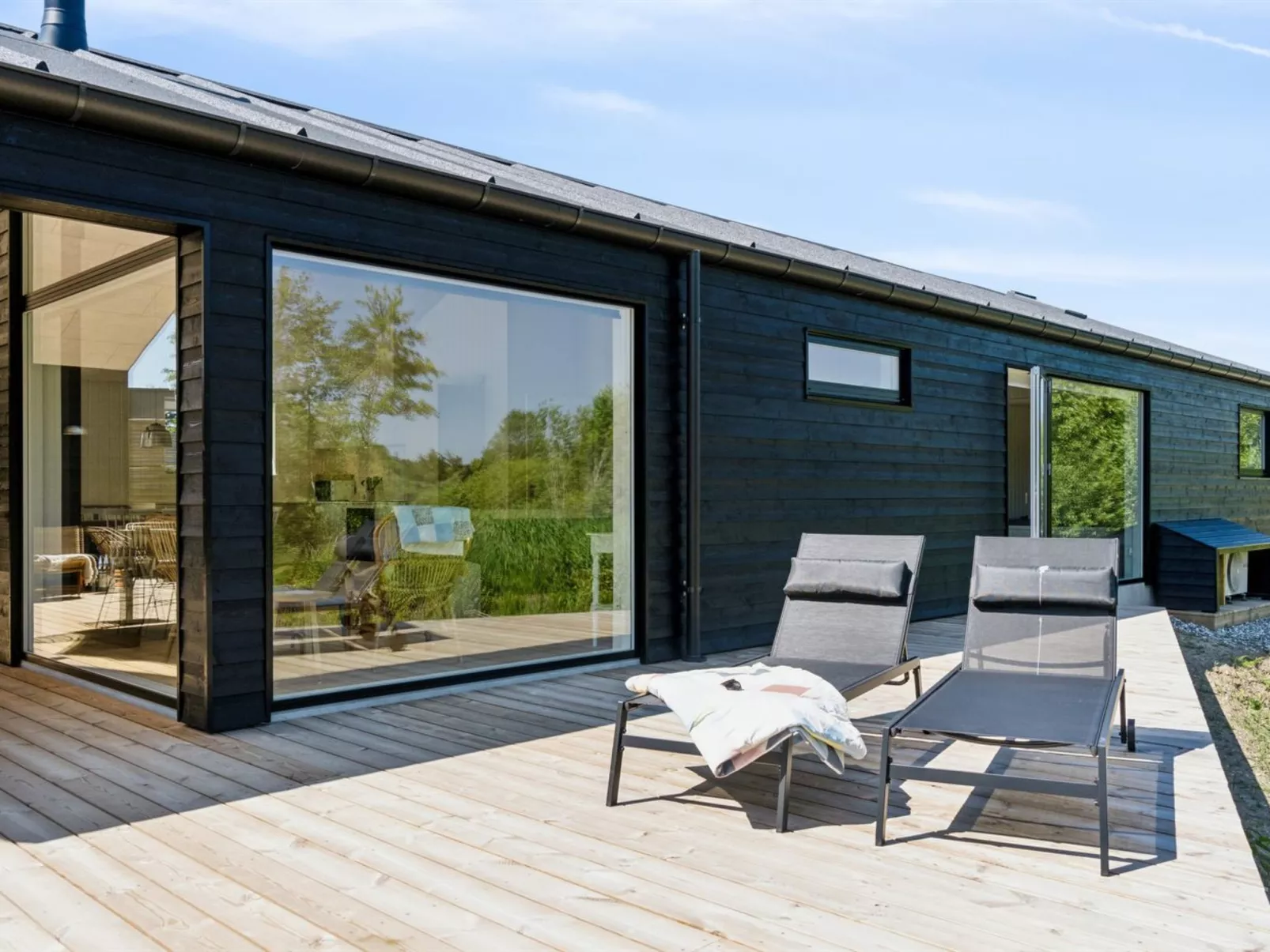 "Lonneke" - 450m from the sea-Buiten