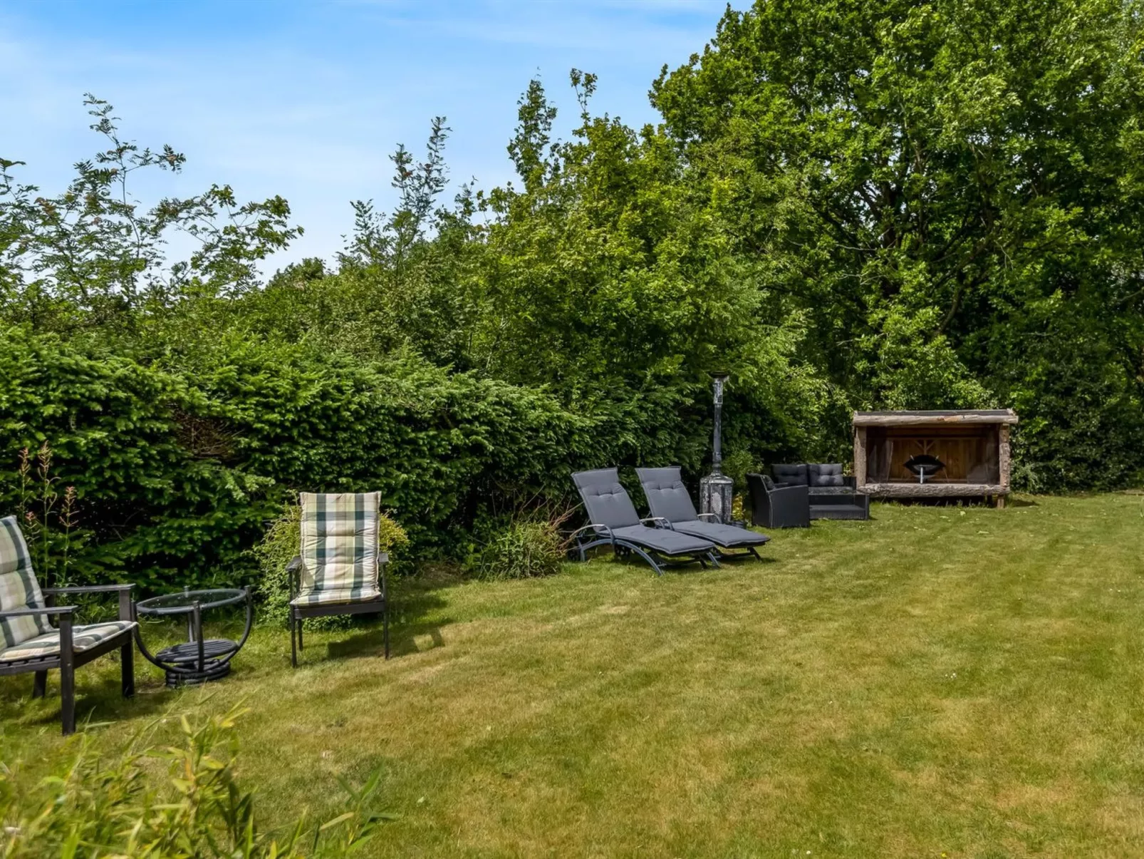 "Fenna" - 30km from the sea-Buiten