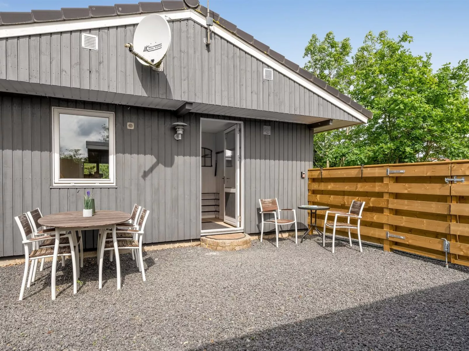 "Terkel" - 800m to the fjord-Buiten