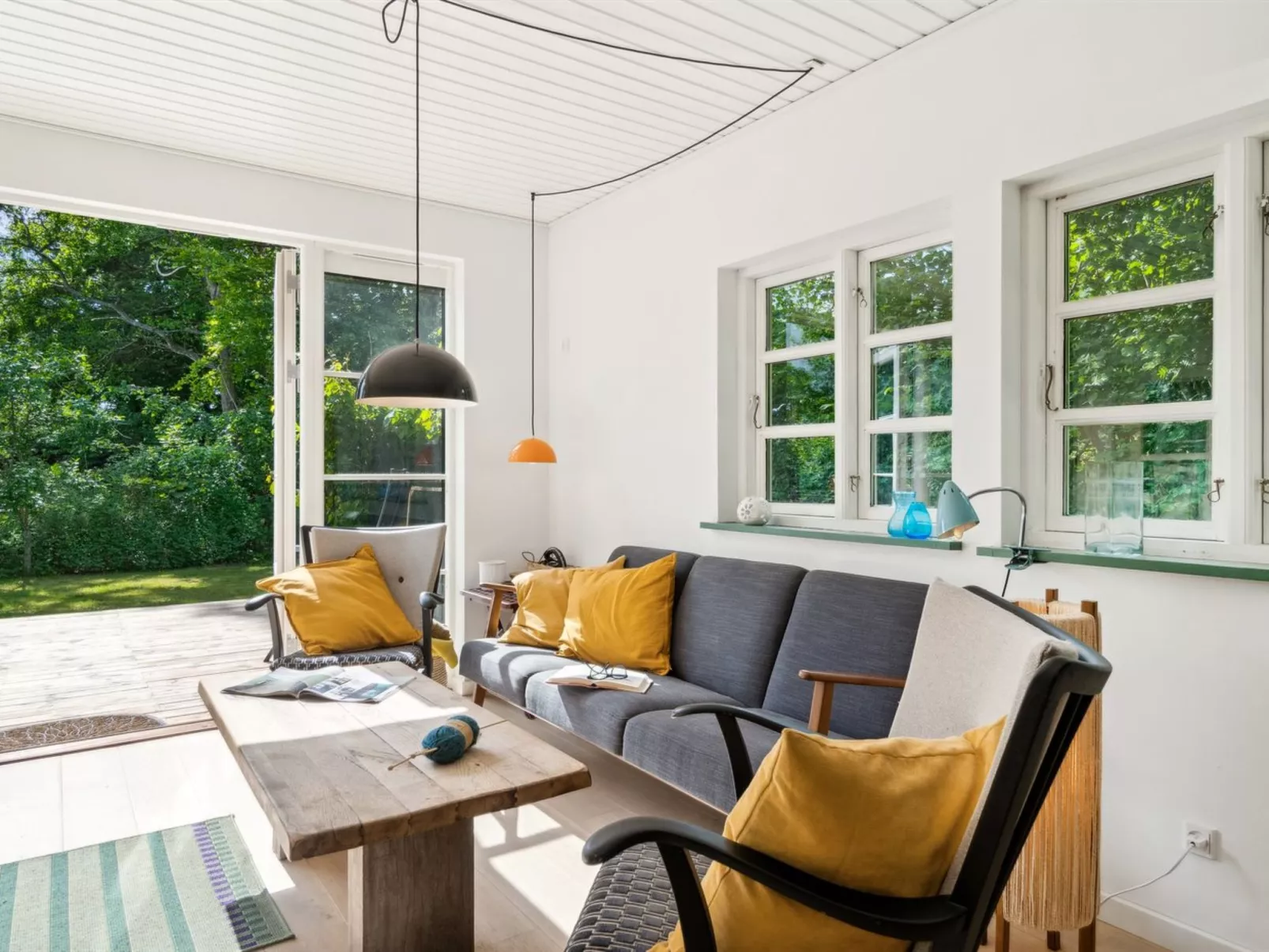 "Riana" - 700m from the sea-Binnen