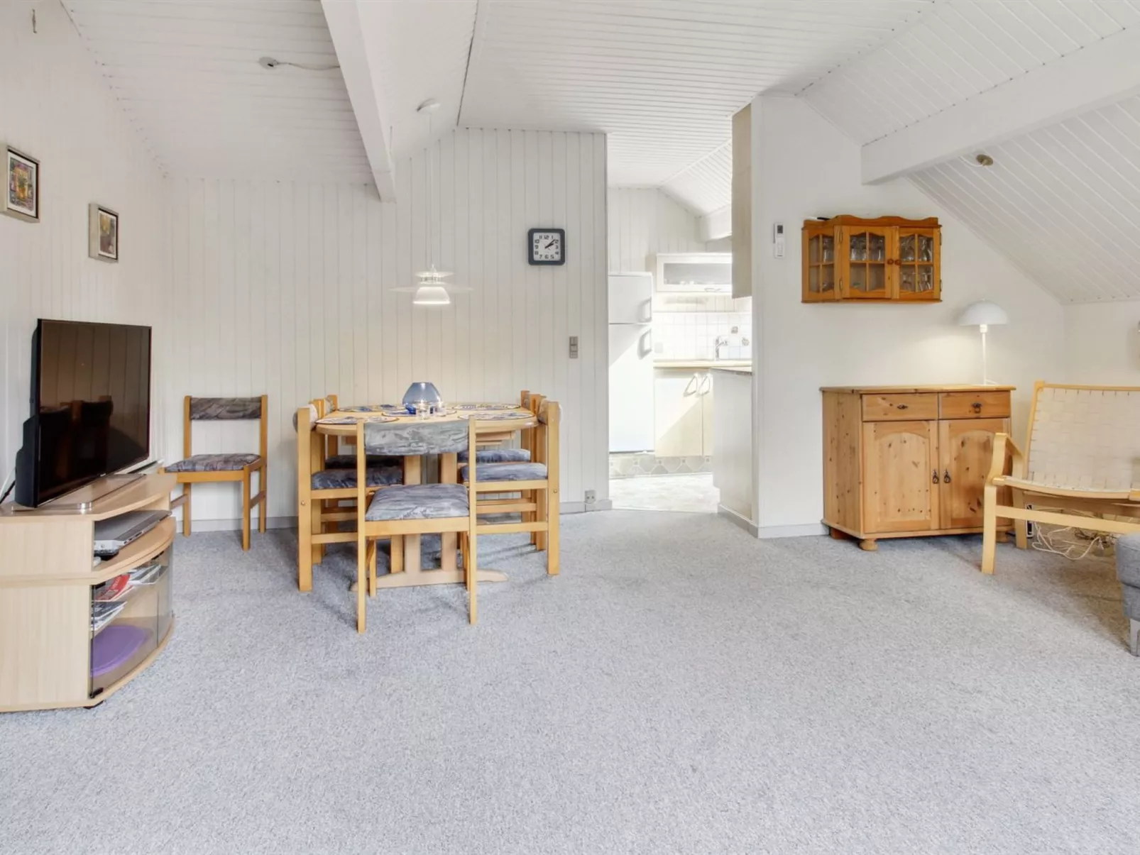 "Ofrath" - 30km from the sea-Binnen