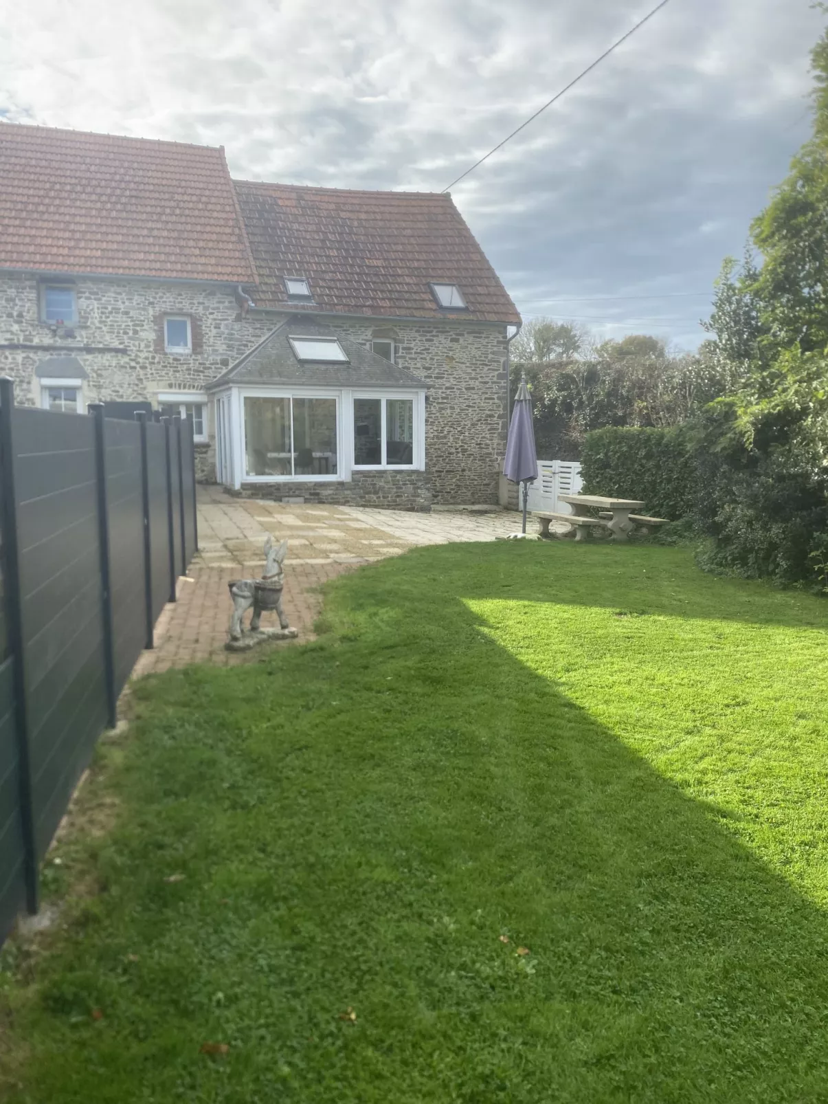 Le Rouge gorge-Buiten