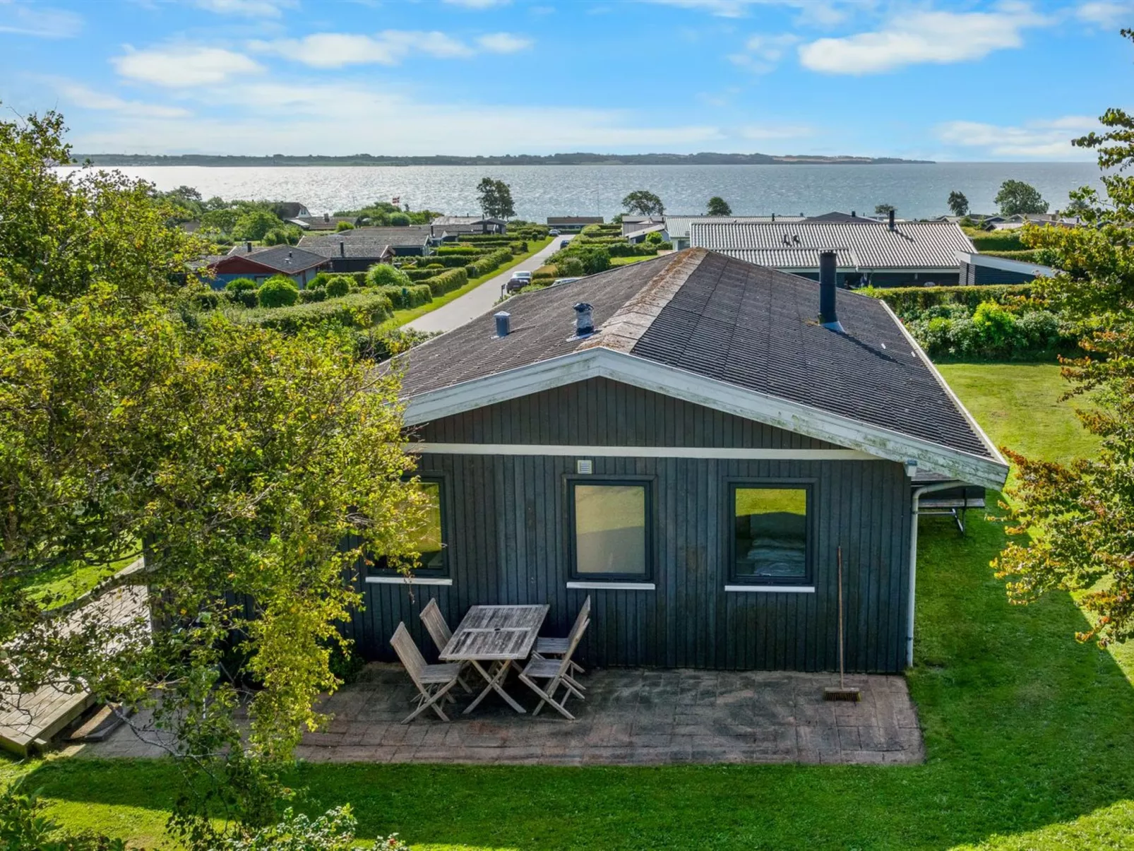 "Dorathea" - 360m from the sea