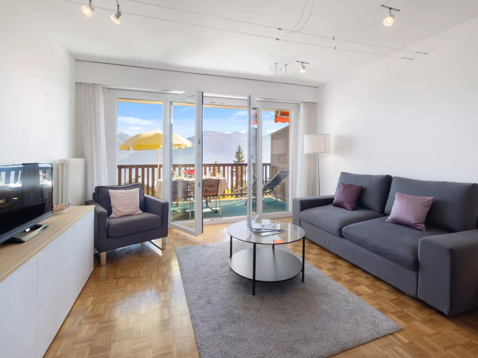 Marigny Dent-Blanche 25-Binnen