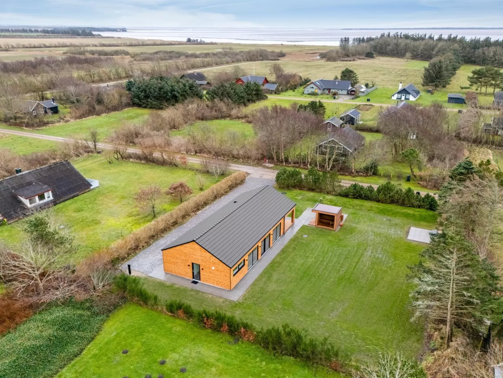 "Grimar" - 400m to the fjord-Buiten