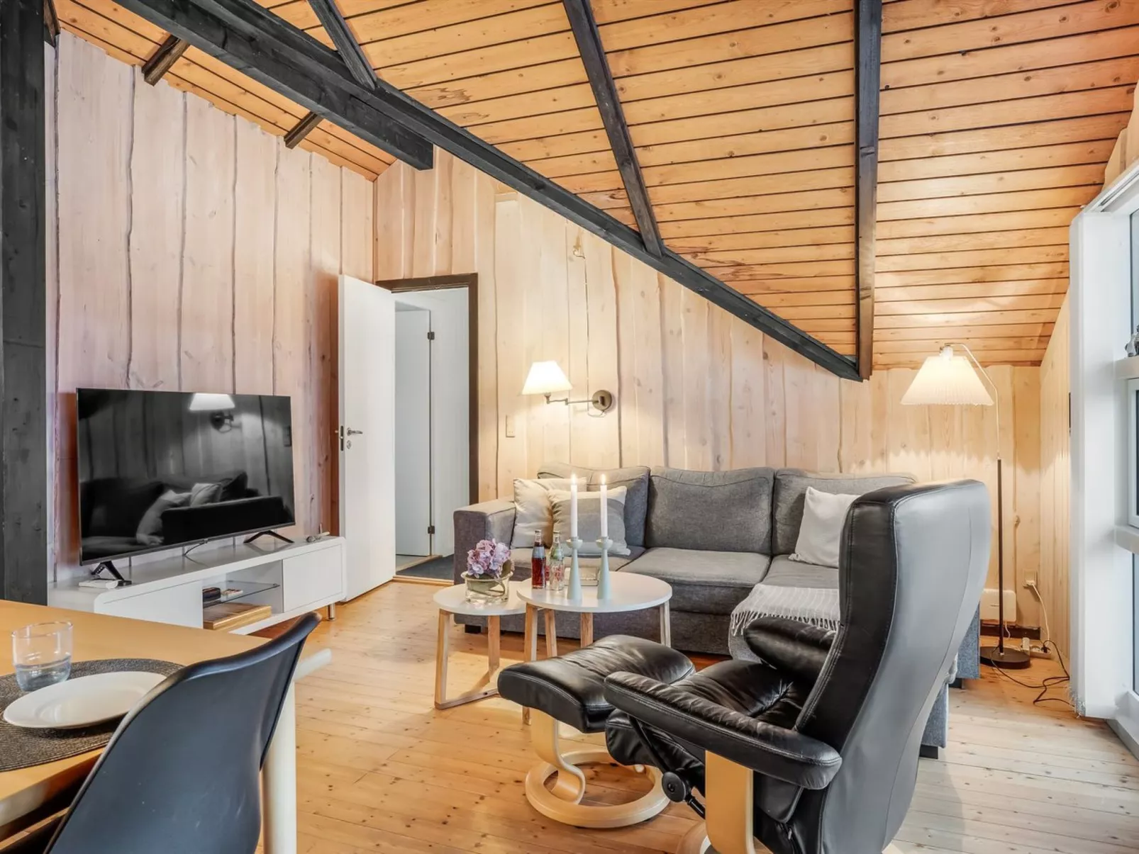 "Mimi" - 120m from the sea-Binnen