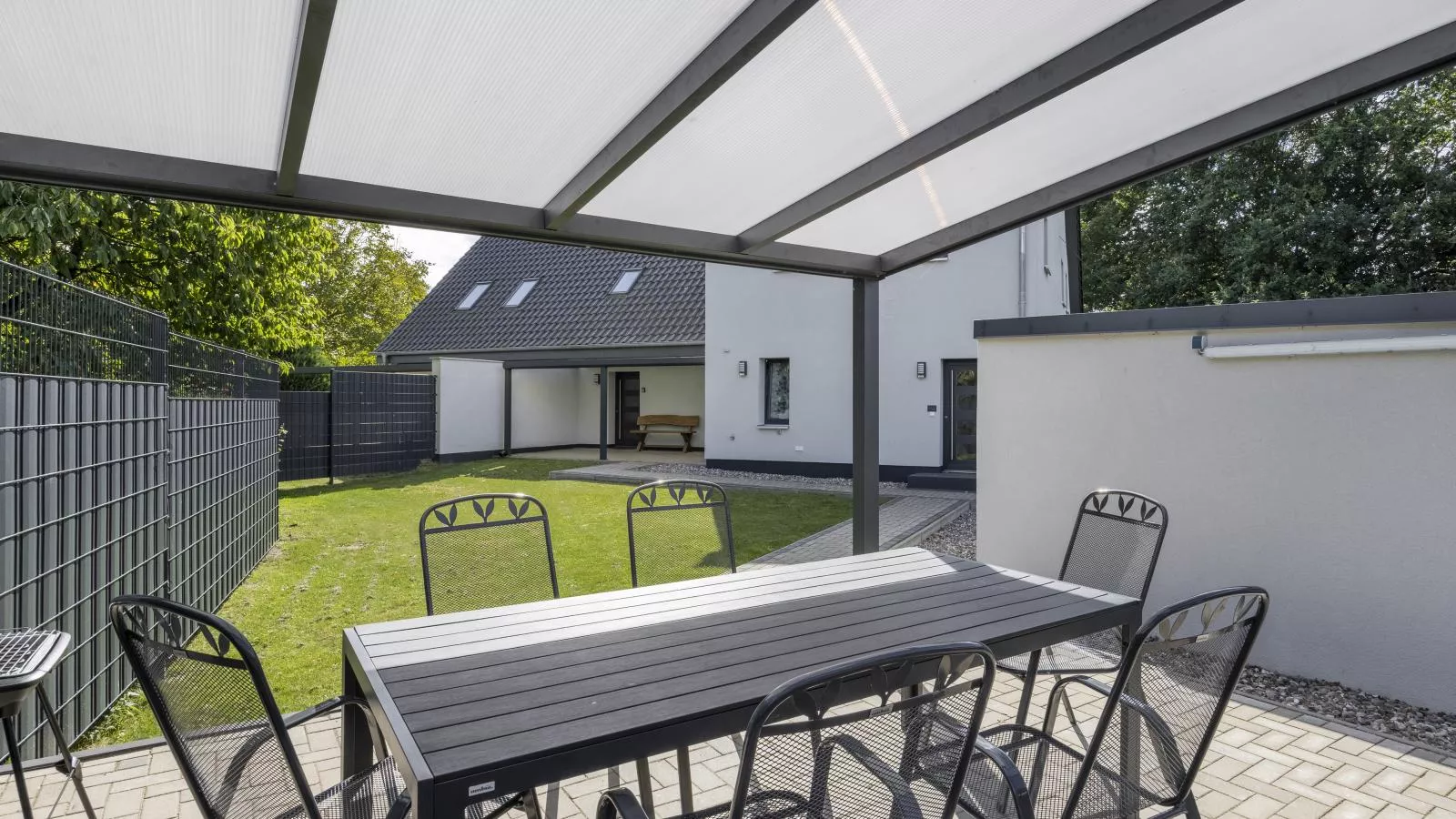 Wilma - direkt an der Ostsee-Terrasbalkon