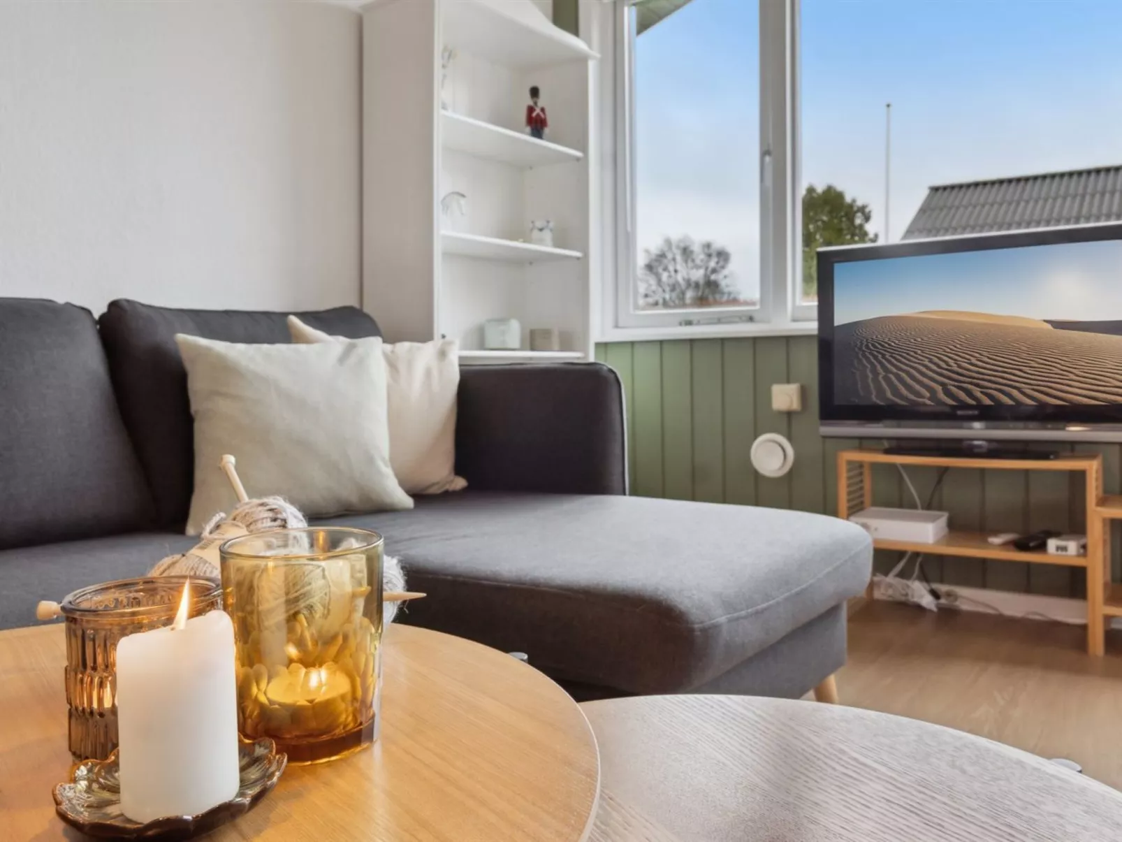 "Severine" - 650m from the sea-Binnen