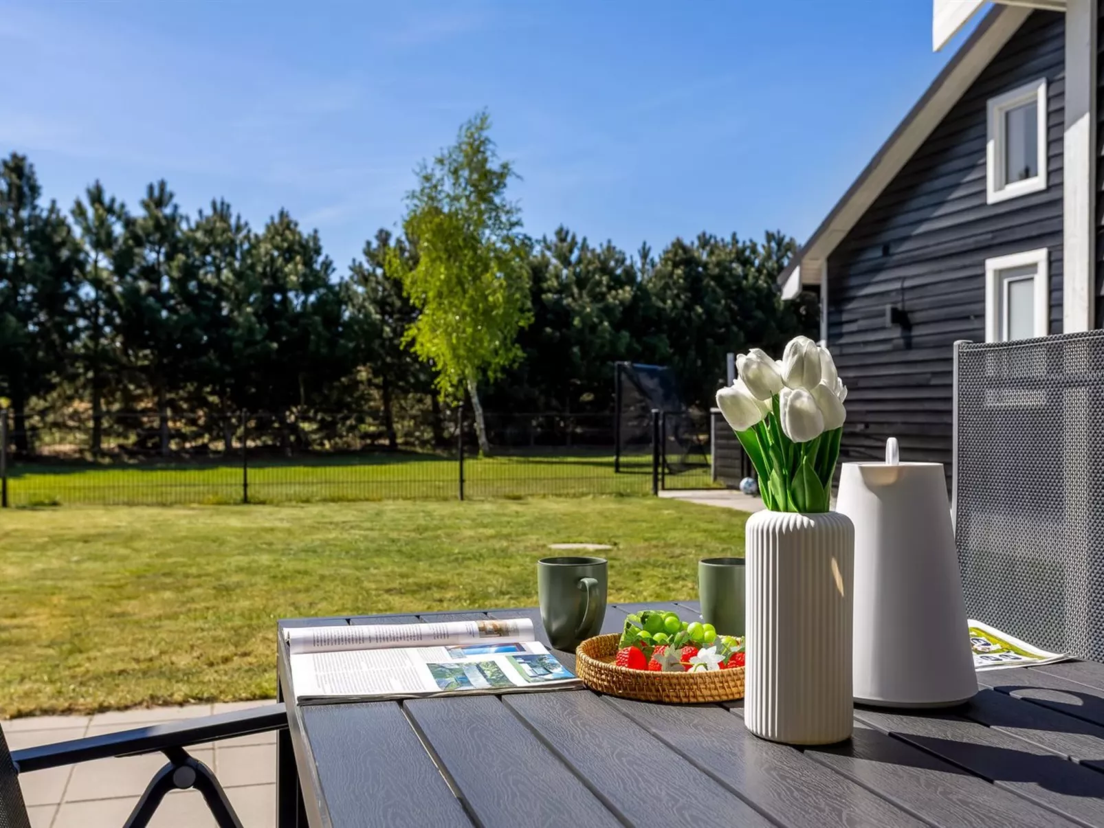 "Amdi" - 1.3km from the sea-Buiten