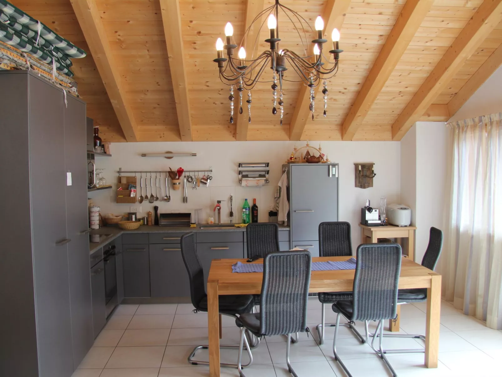 Chalet Lenk Dänk App. 6-Binnen