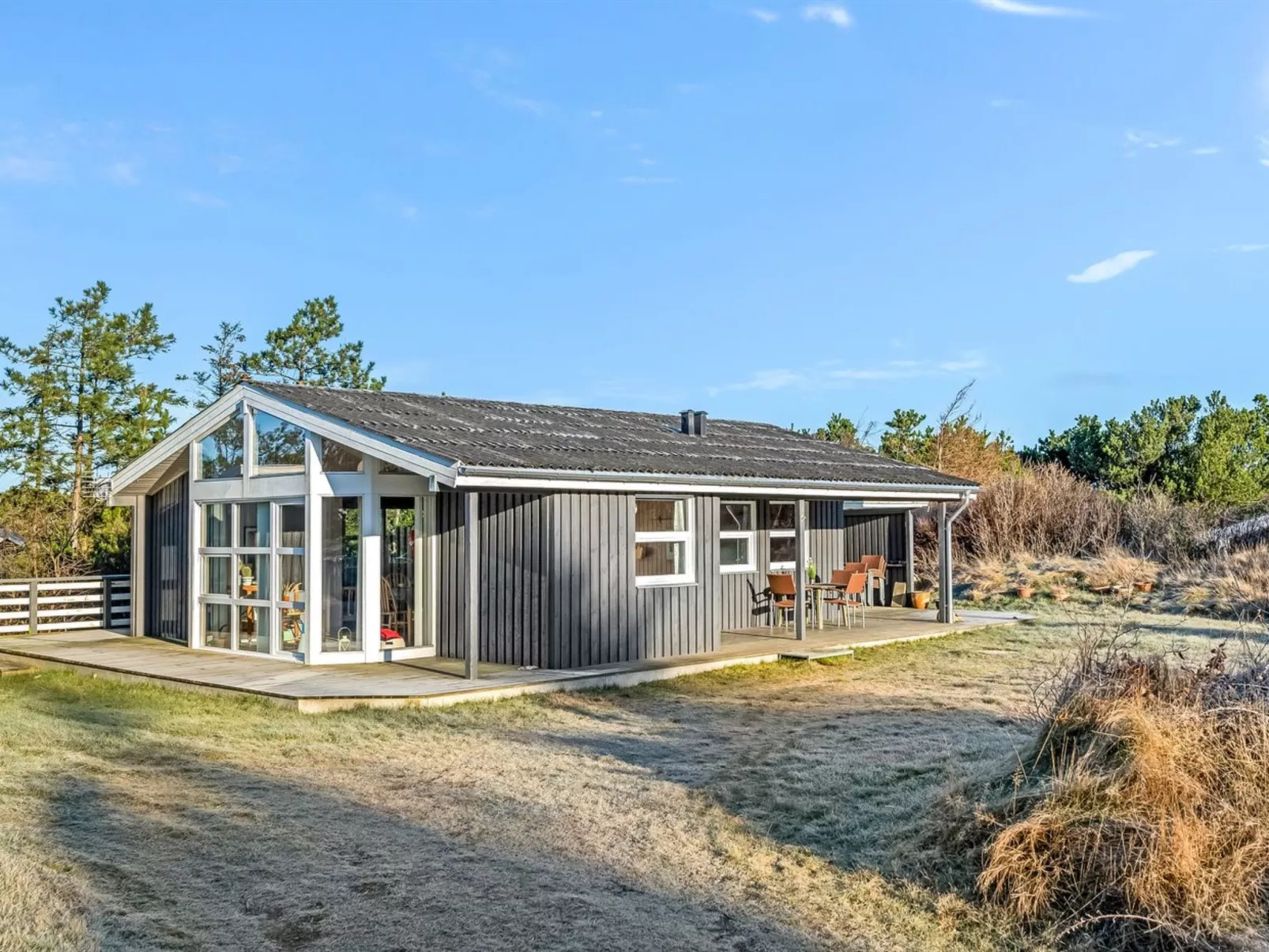 "Elsabet" - 700m to the fjord-Buiten