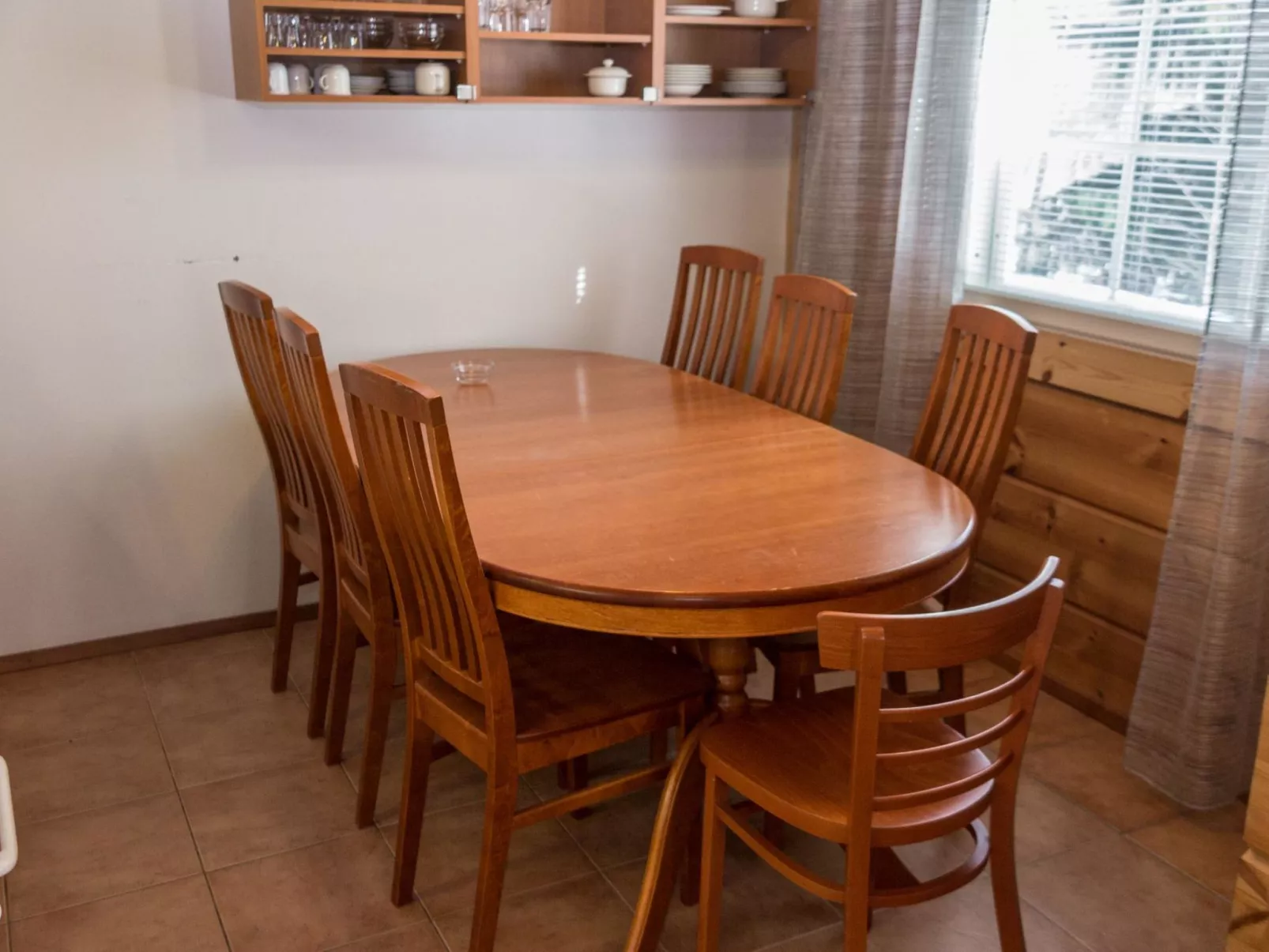 Peiponpesä b-Binnen