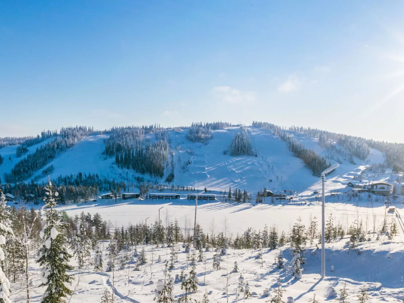 Alppikylä 1a paritalo-Binnen