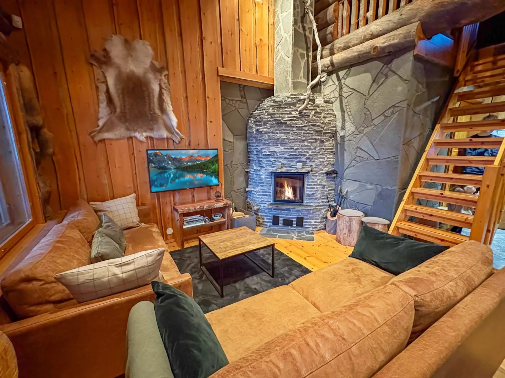 Rukan skikolo-Binnen