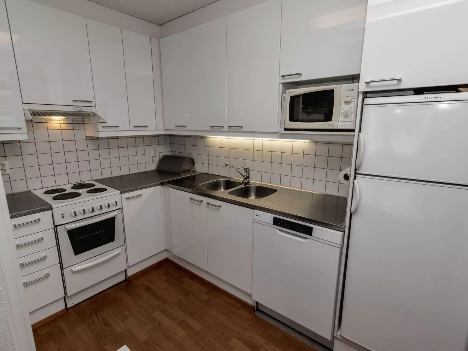 Kesä-iikka 4-Binnen