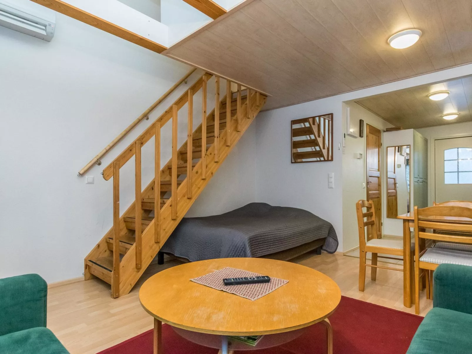 Kylpylän ullanrinne 12 c-Binnen