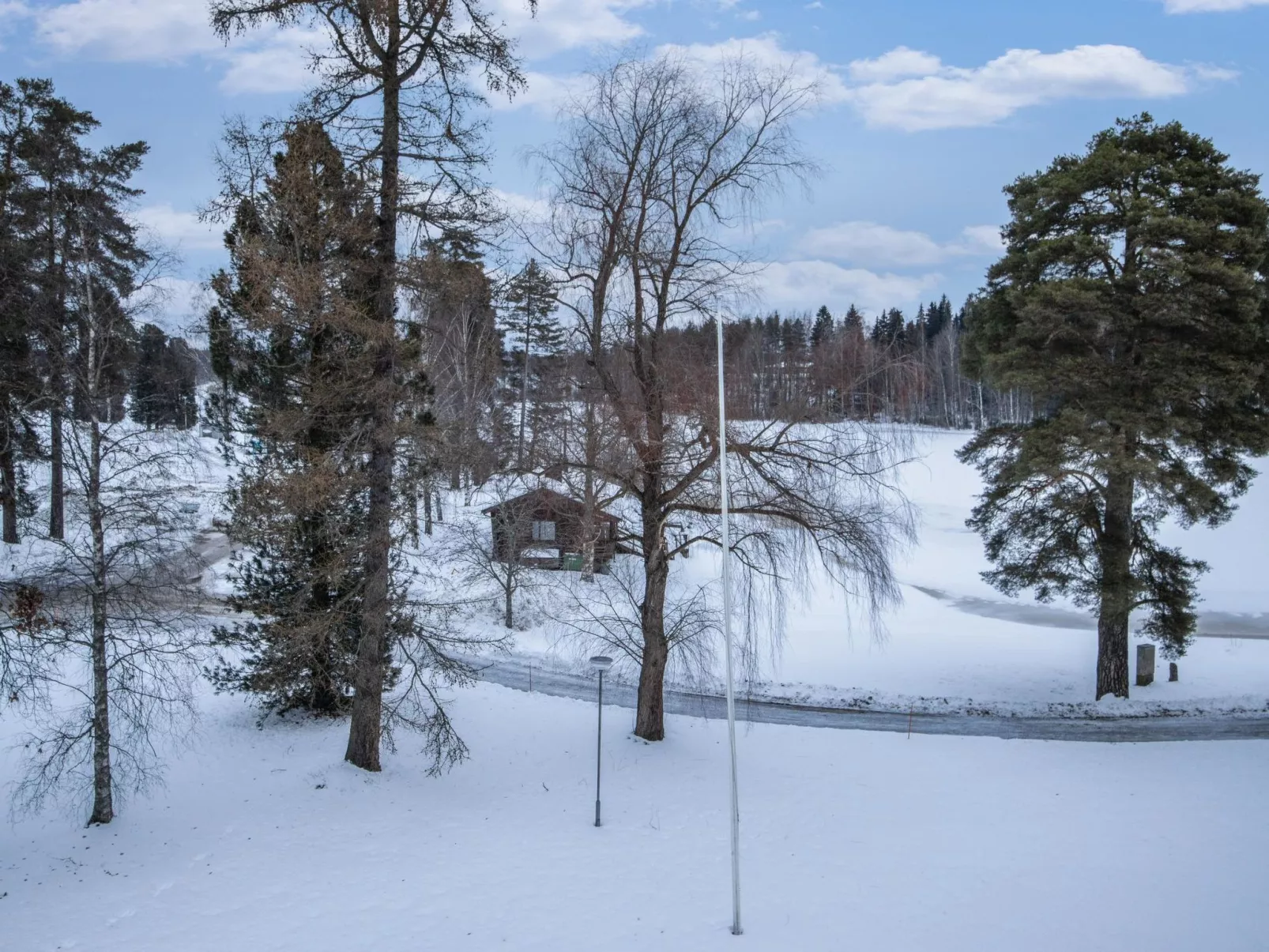 Kylpylä-hotelli, huone 442-Binnen