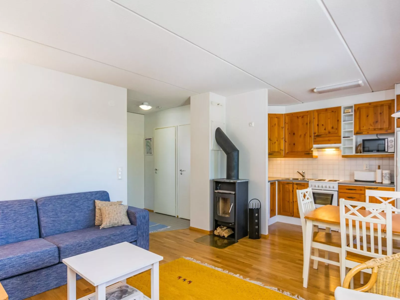 Karhunvartijan linna c18-Binnen