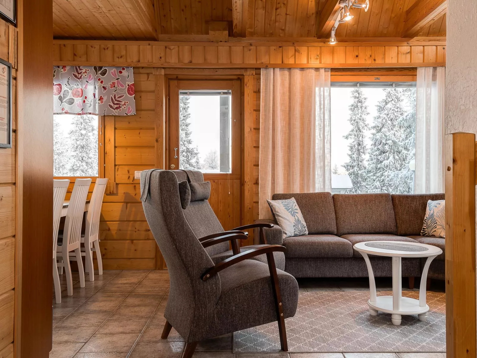 Kinostupa 2a (15-16)-Binnen