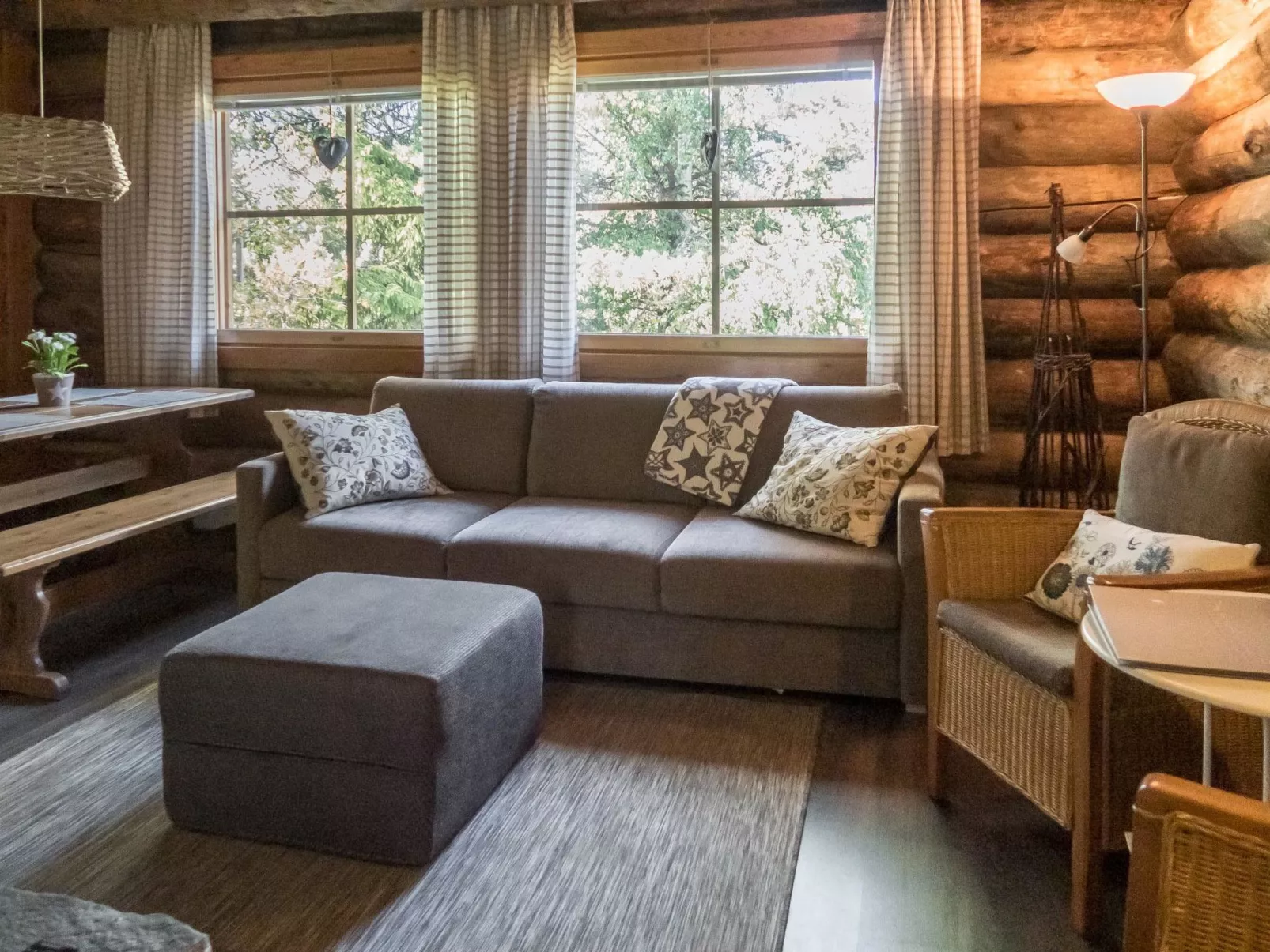 Vuokatinportti a4-Binnen