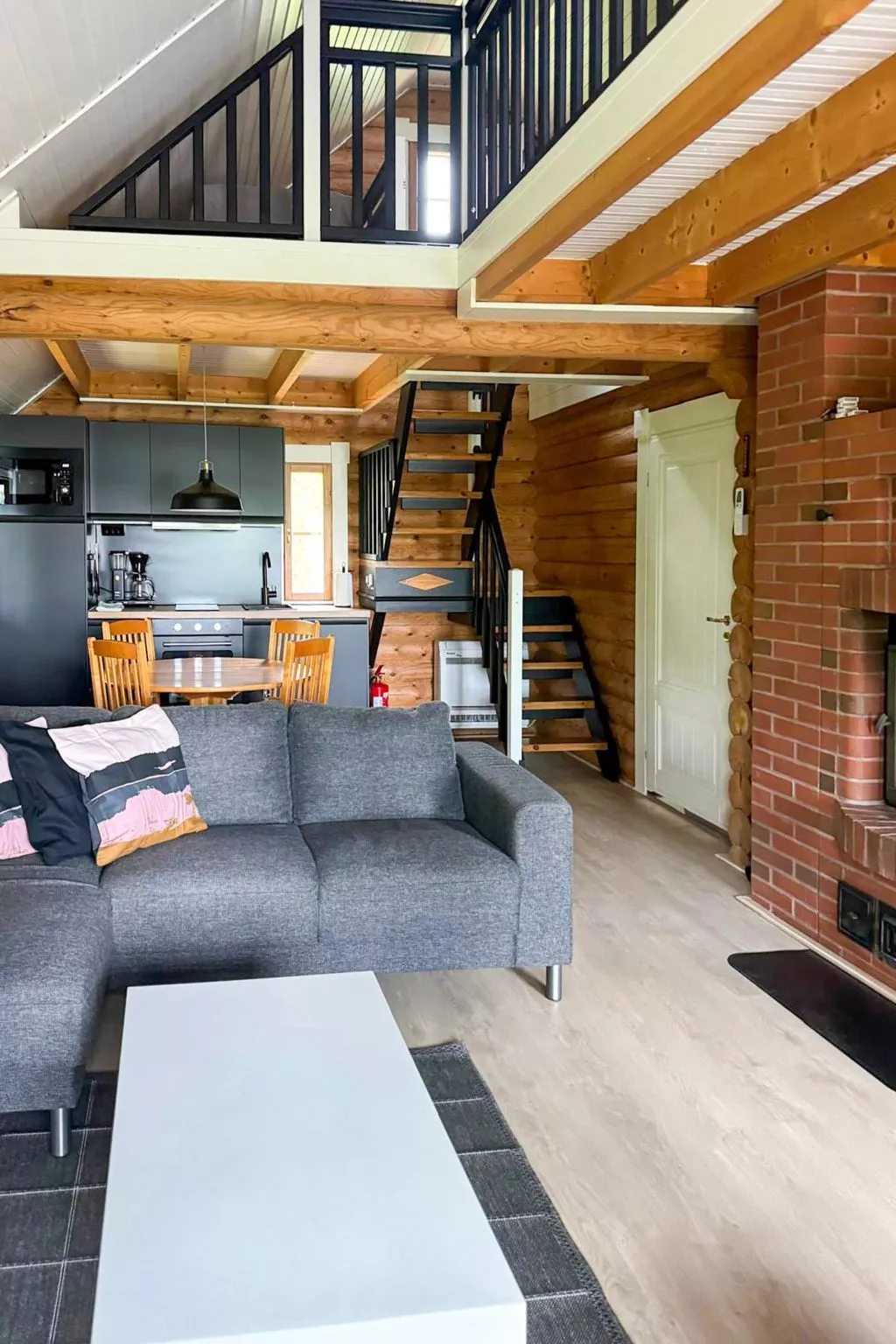 Metsä-pihlaja-Binnen