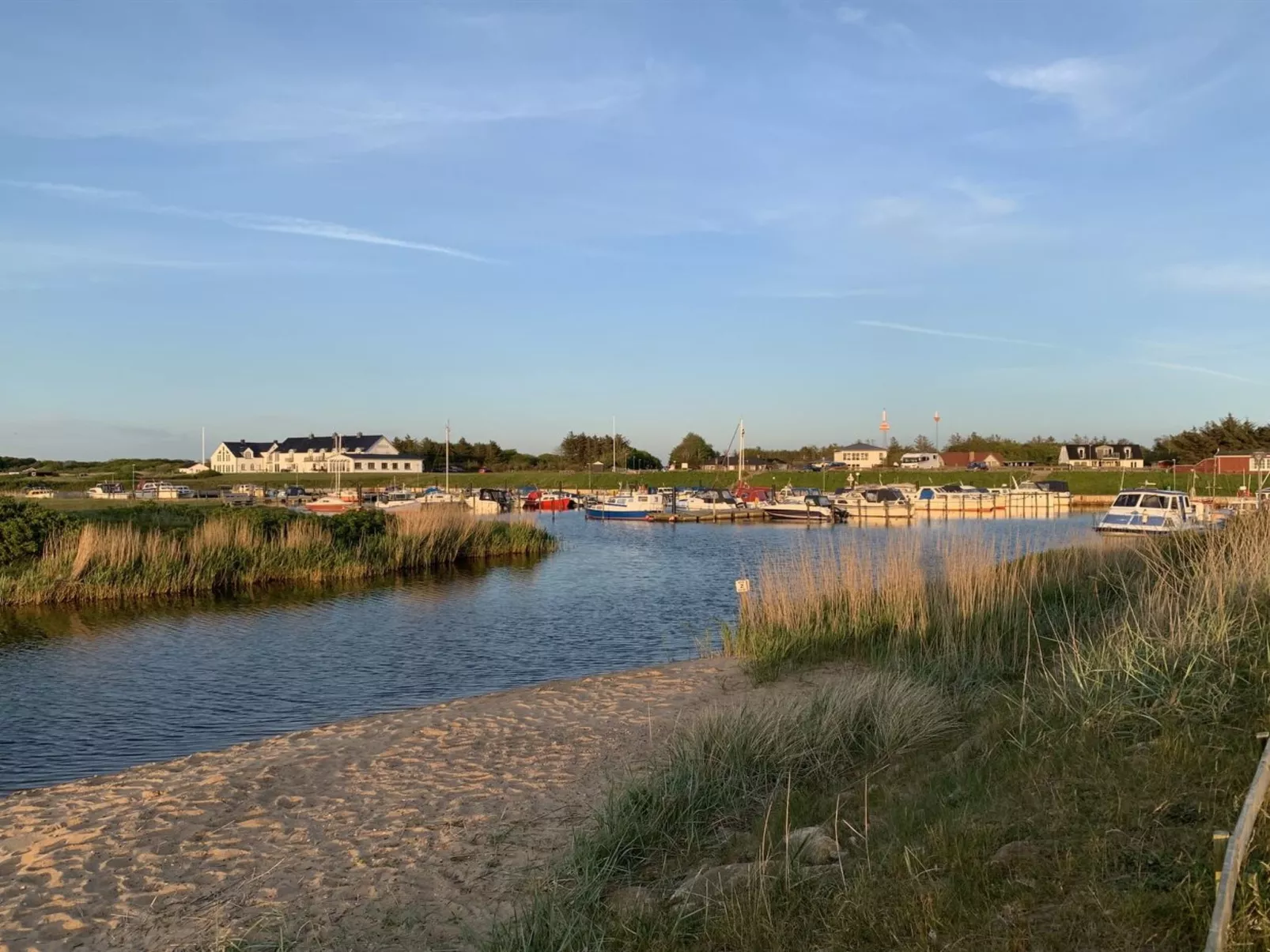 "Gertrud" - 950m to the fjord-Buiten