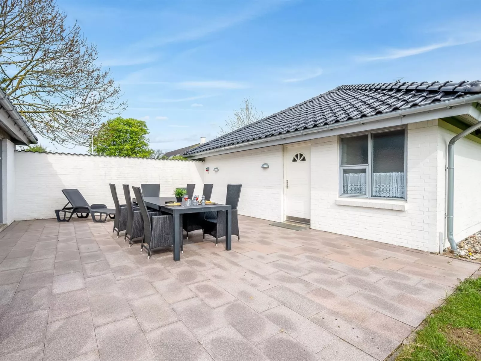 "Christan" - 350m from the sea-Buiten