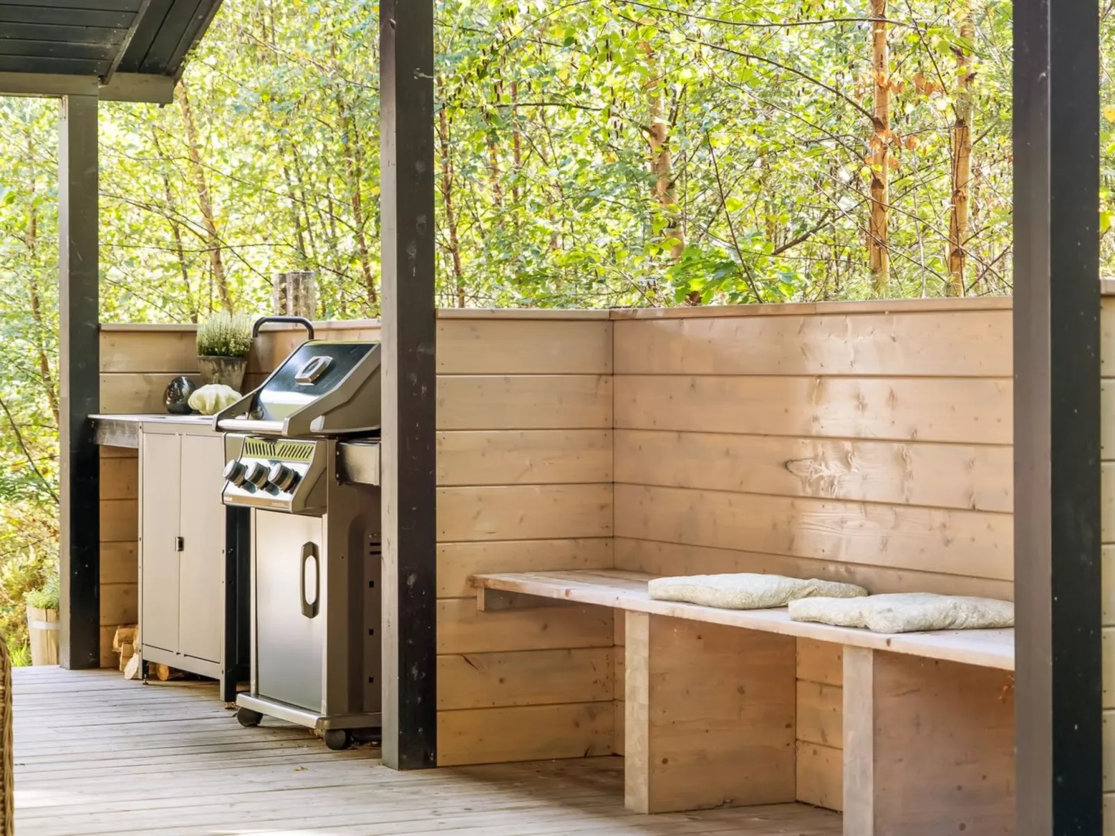 "Arbnora" -  from the sea-Buiten