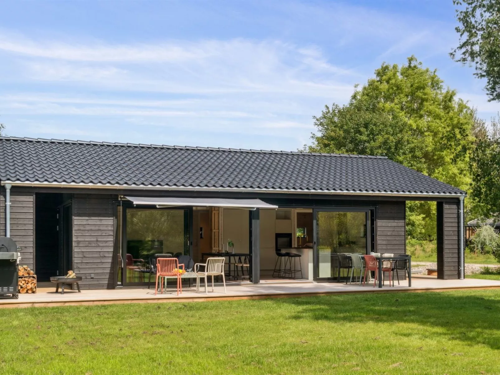 "Herulf" - 450m from the sea