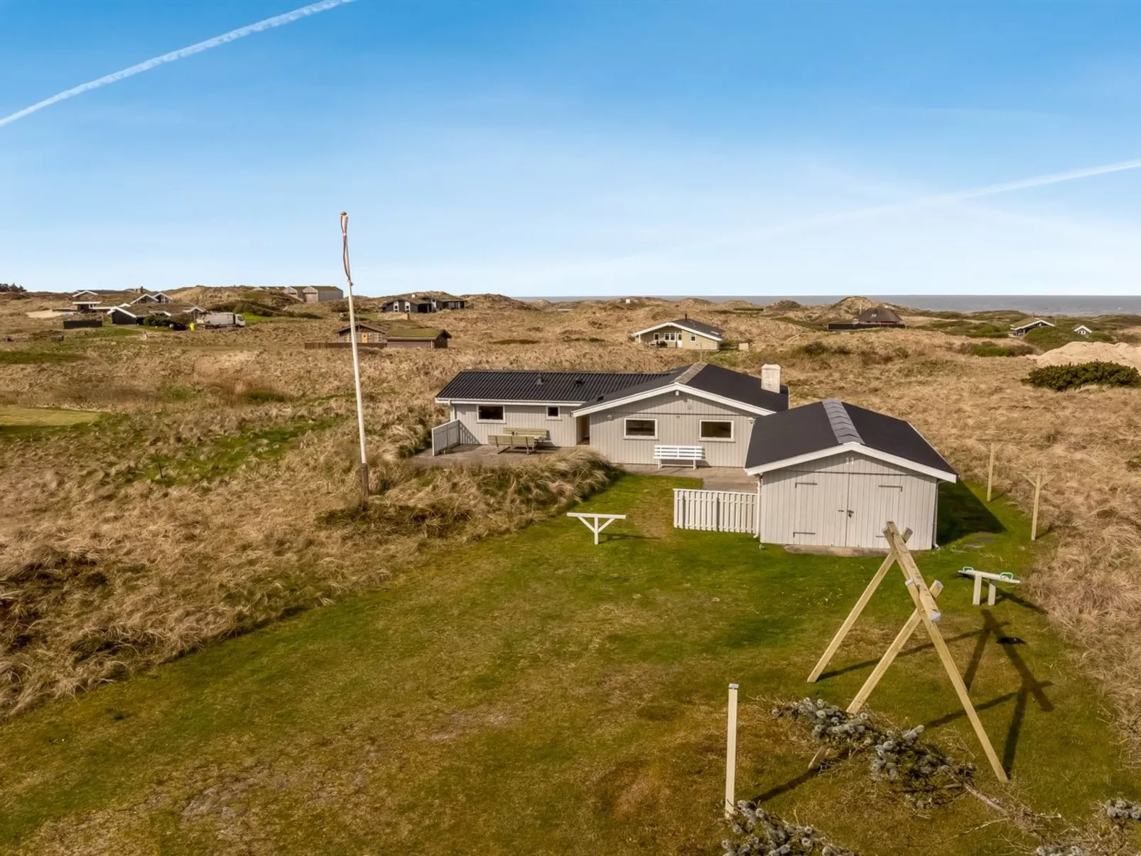 "Fridgerd" - 300m from the sea-Buiten