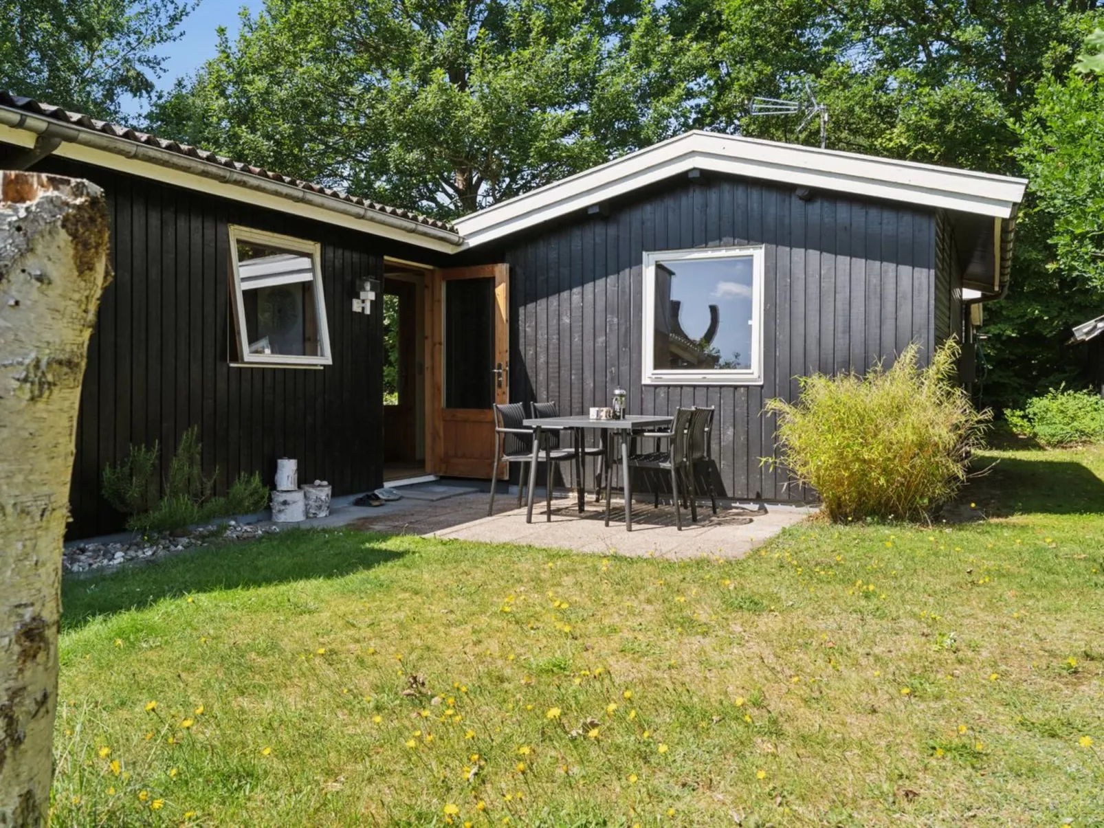 "Aukusti" - 375m from the sea-Buiten