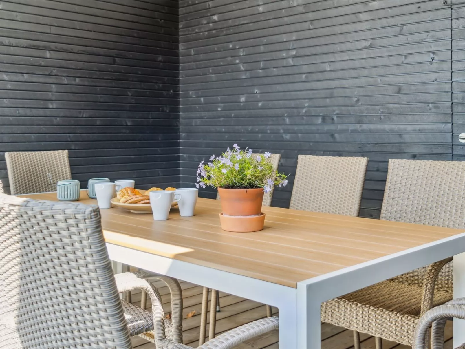 "Fabine" - 75m from the sea-Buiten