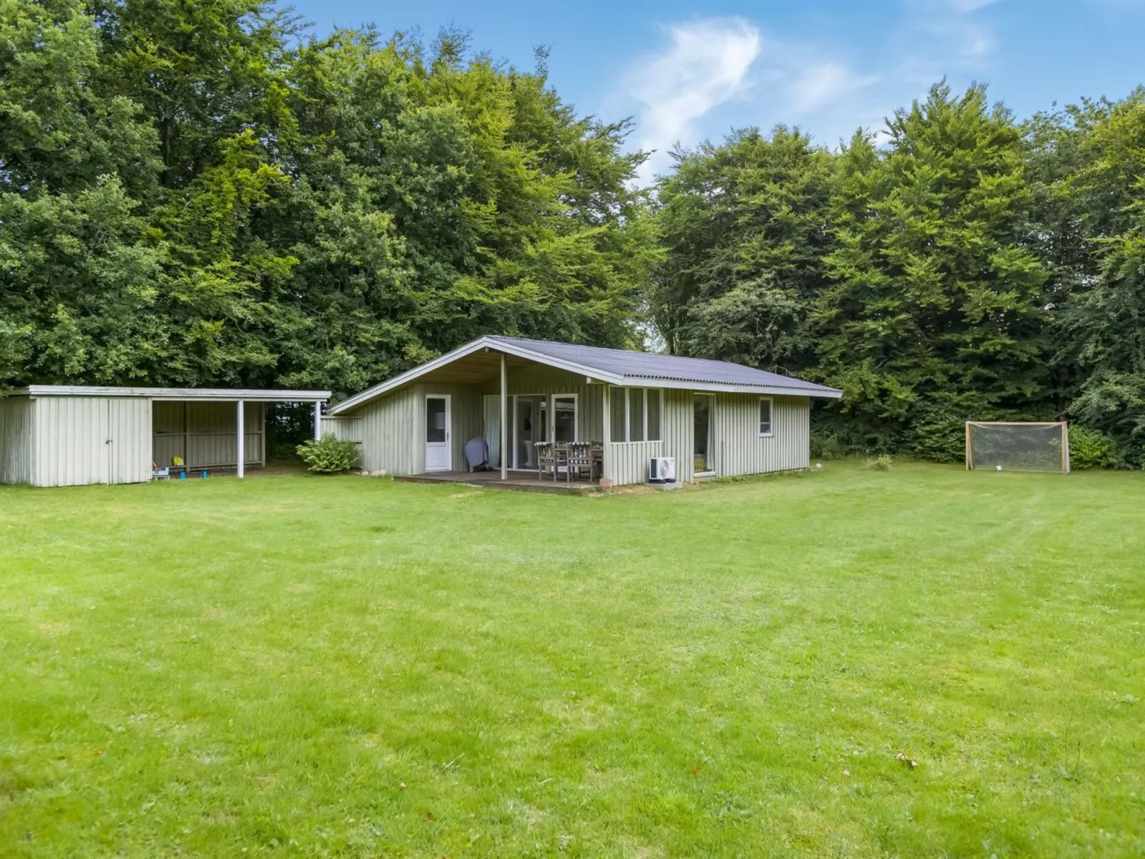 "Göran" - 30km from the sea-Buiten