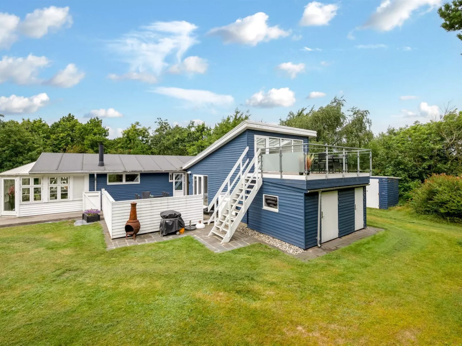 "Sami" - 600m to the fjord-Buiten