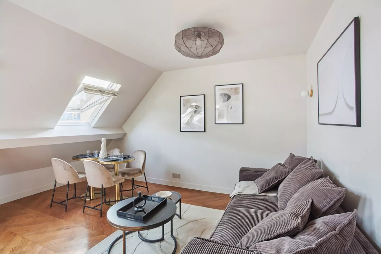 ALBERT THOMAS 13 NEW-Niet-getagd