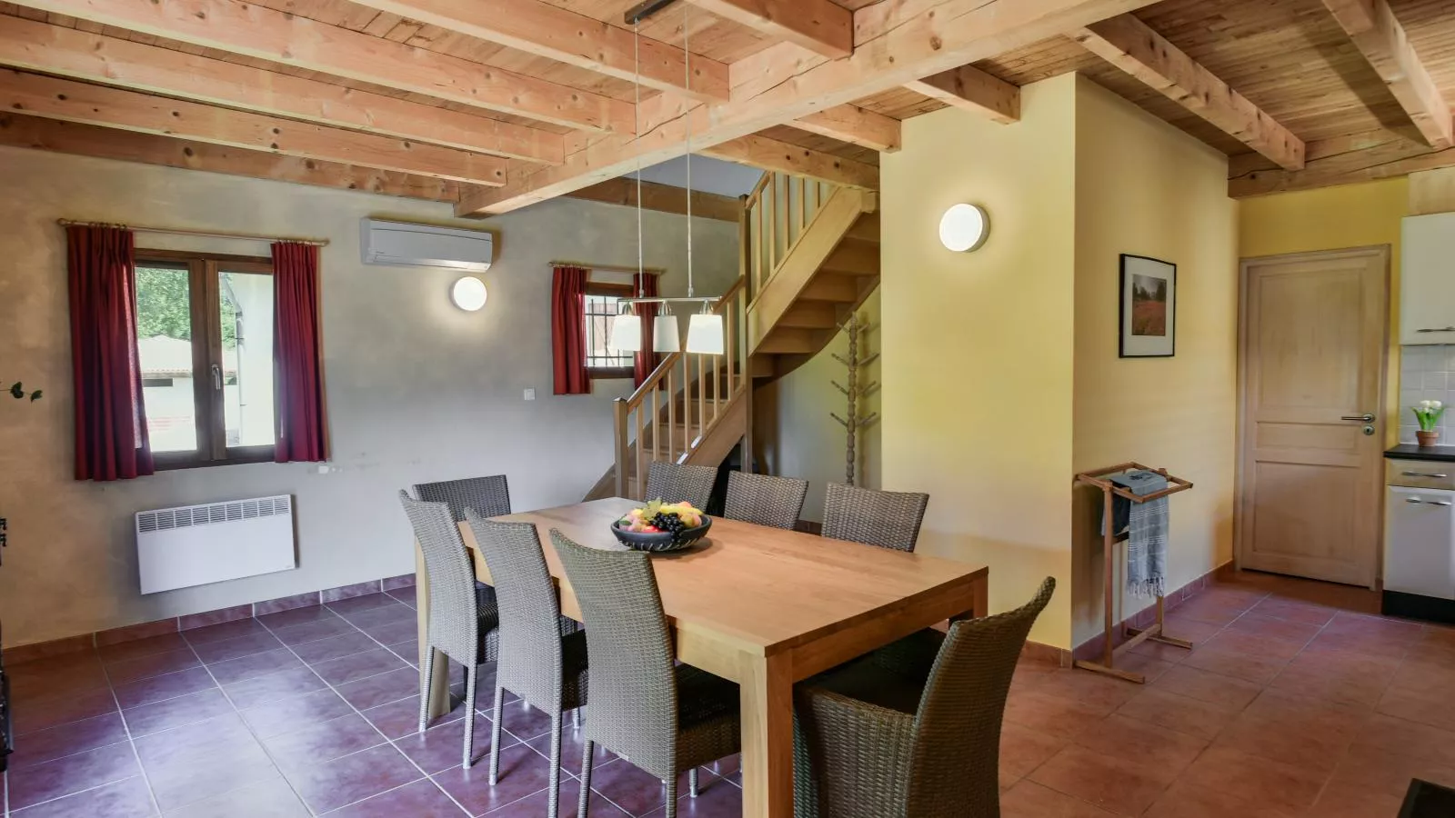 Lac Bleu huis nr 13-Eetkamer