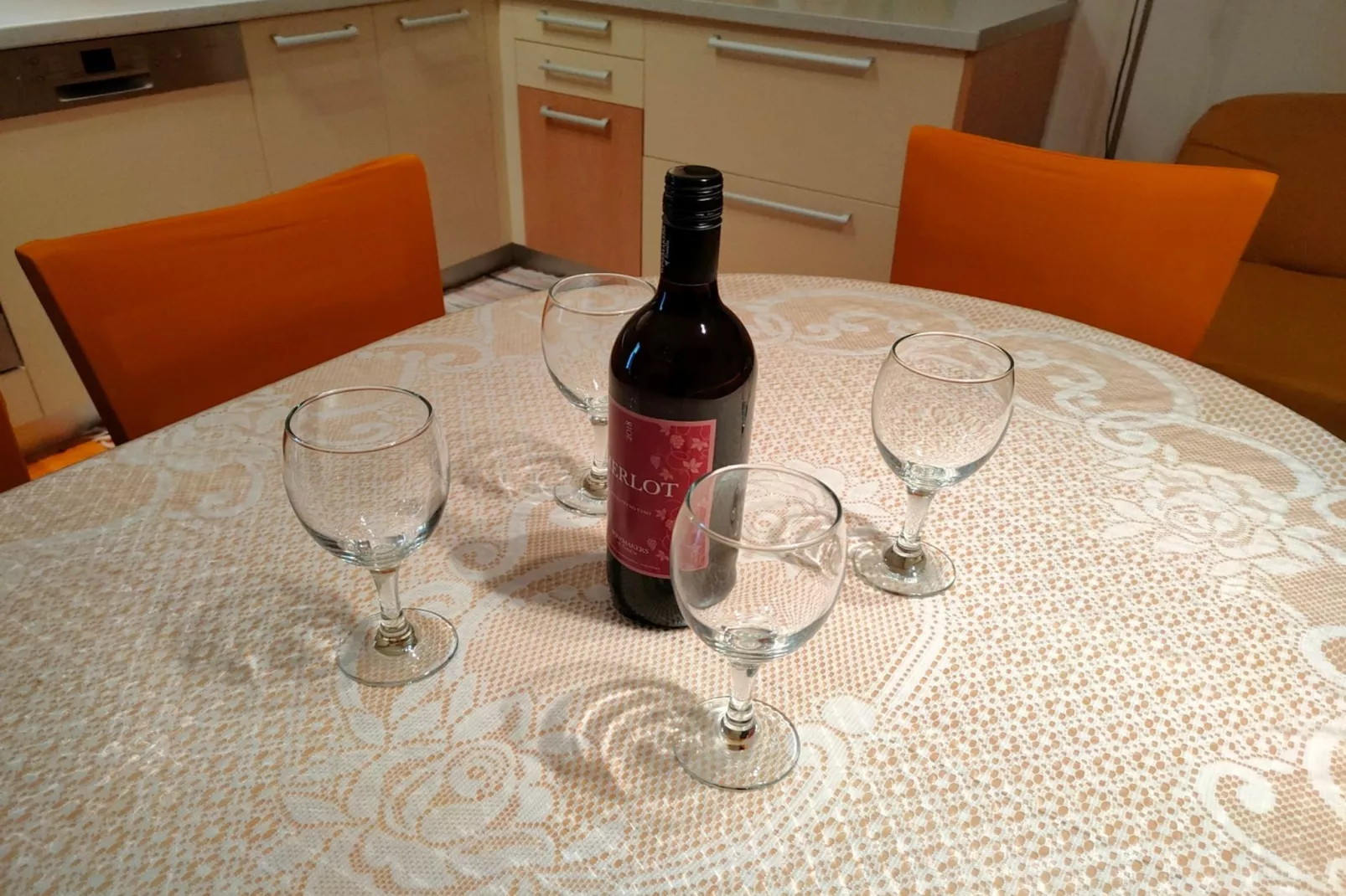 Apartments Ivan Supetar - Two Bedroom Apartment with Terrace no.3-Eetkamer