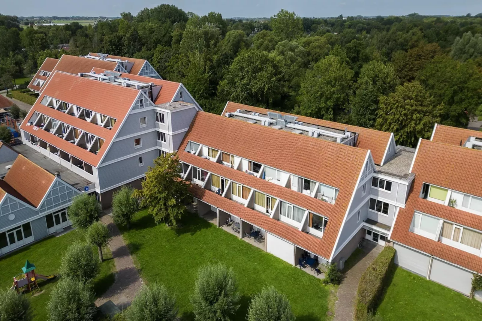Appartement Luxe 10-Buitenkant zomer