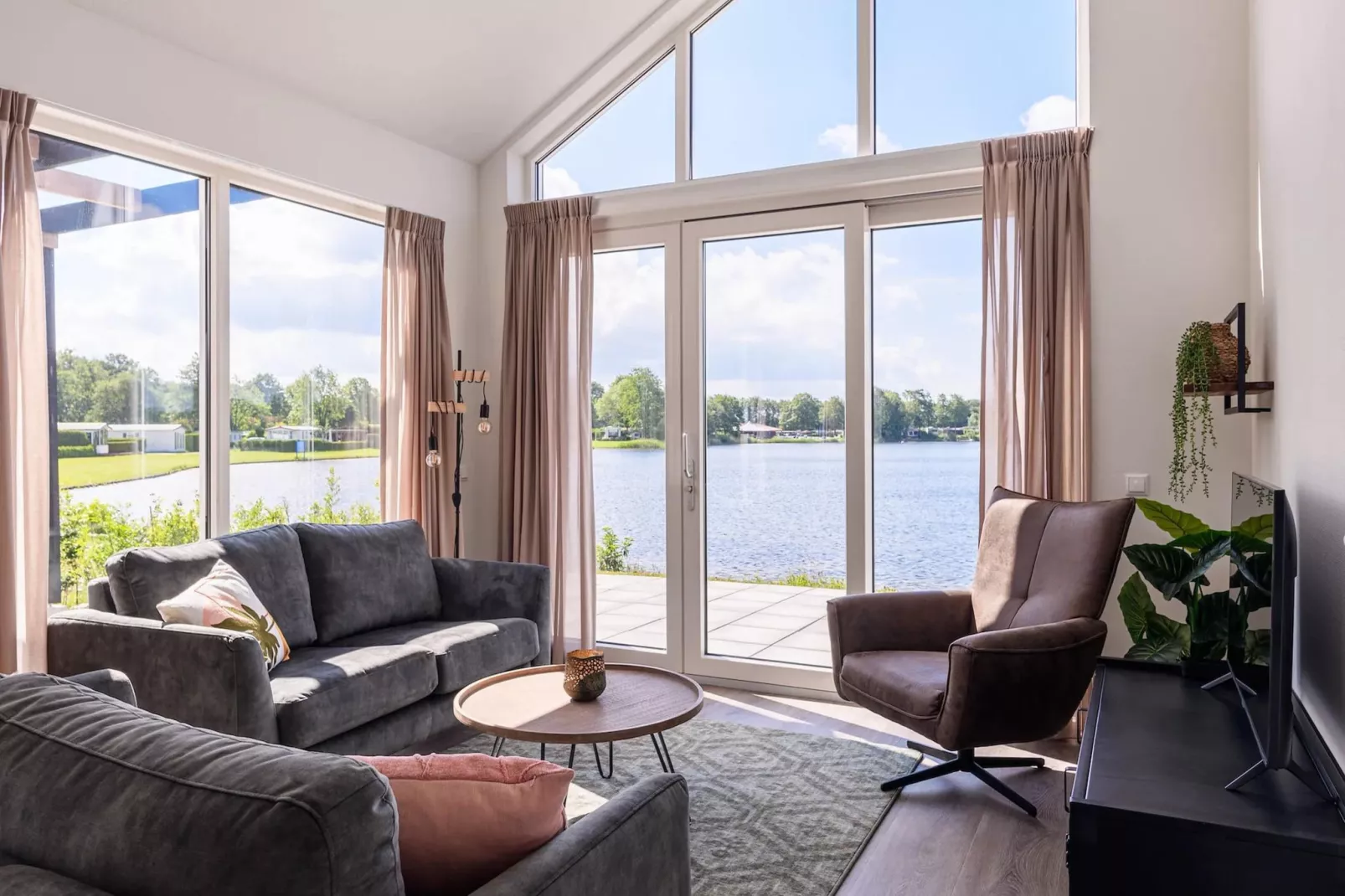 Drentsche B-Eetkamer