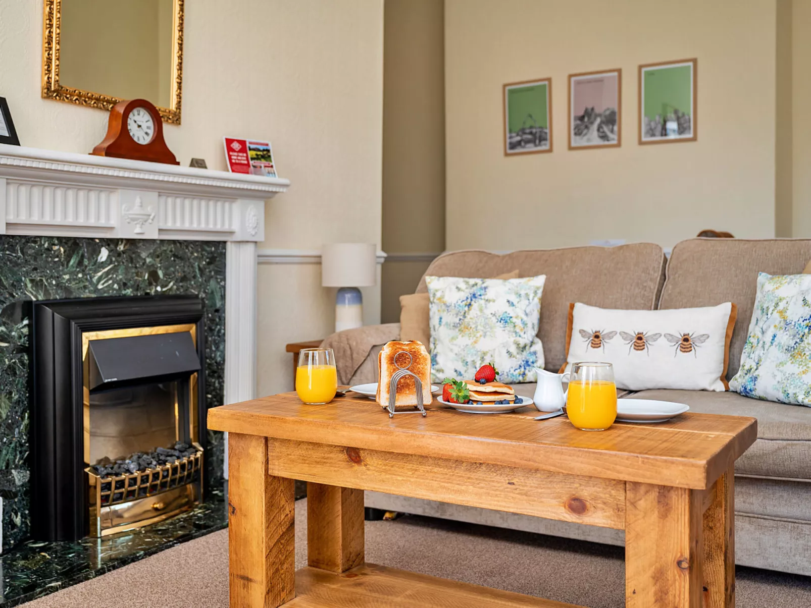 Roulston Hall Apt-Binnen