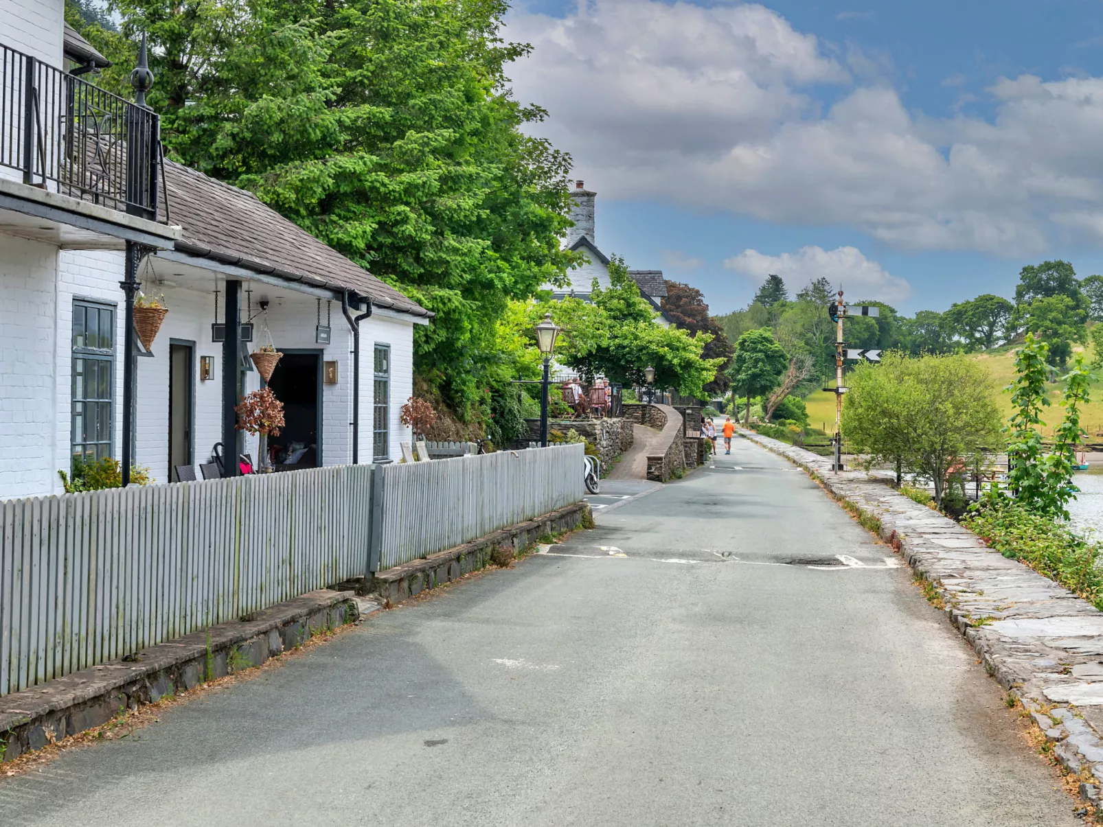 Toll Bridge Cottage-Buiten