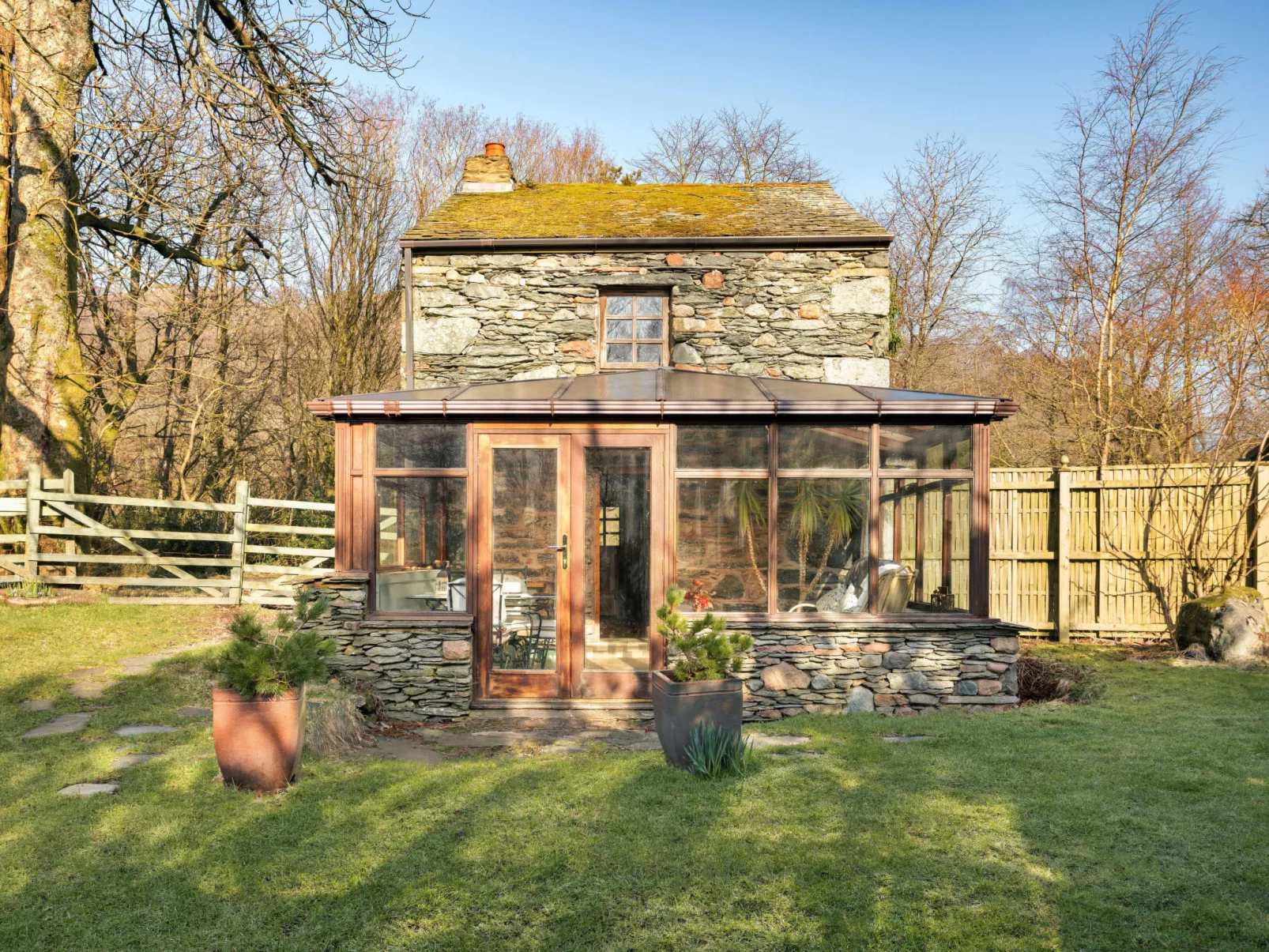 St Francis Cottage-Binnen