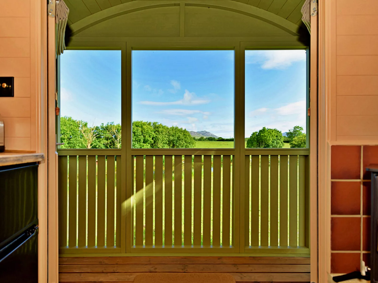 'Marared' Gypsy Hut-Buiten